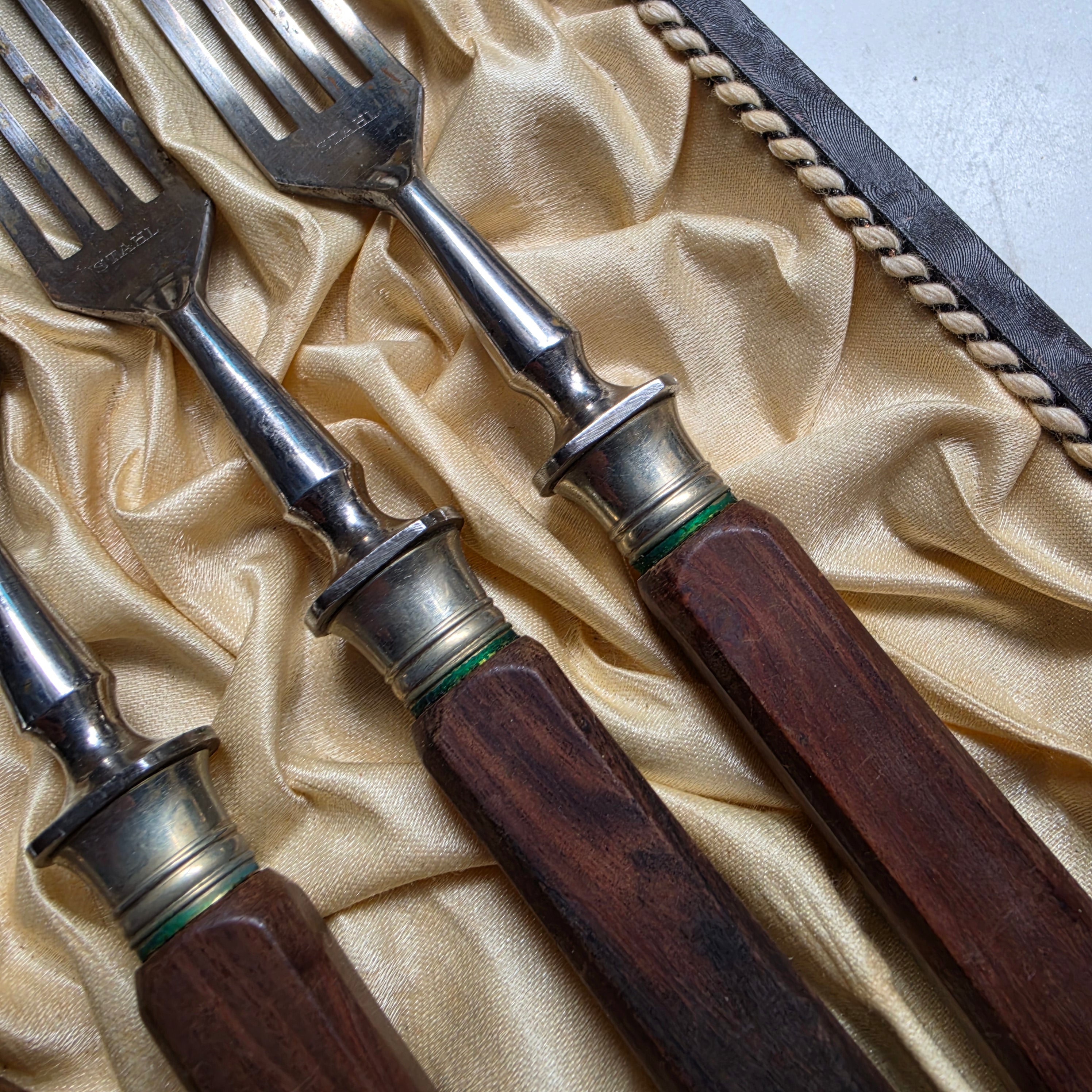 Antikes Dessert-Besteckset (12-teilig) von Rob. Berns Barmen – um 1900