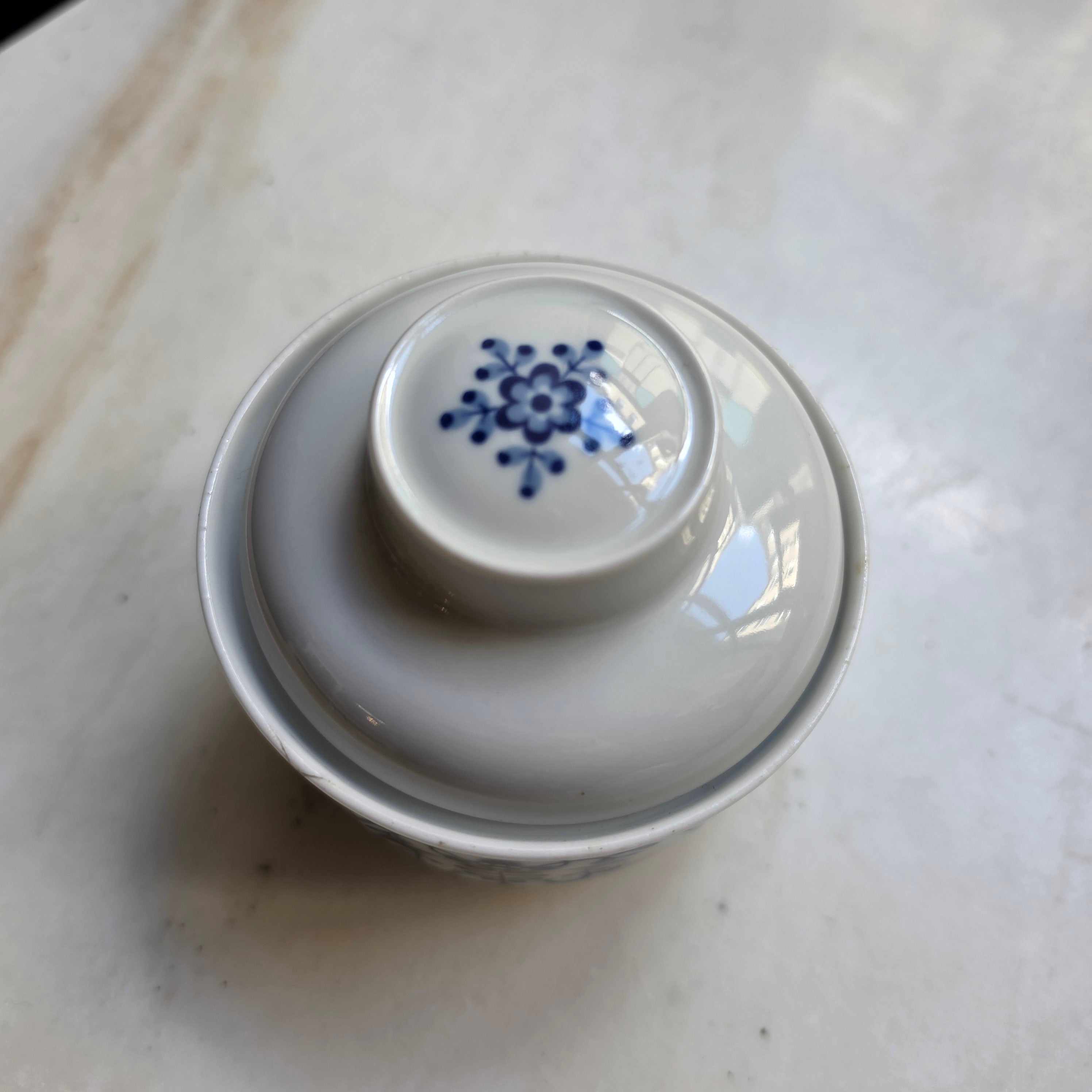 Vintage Henneberg Porzellan Zuckerdose blau weiß Blumendekor