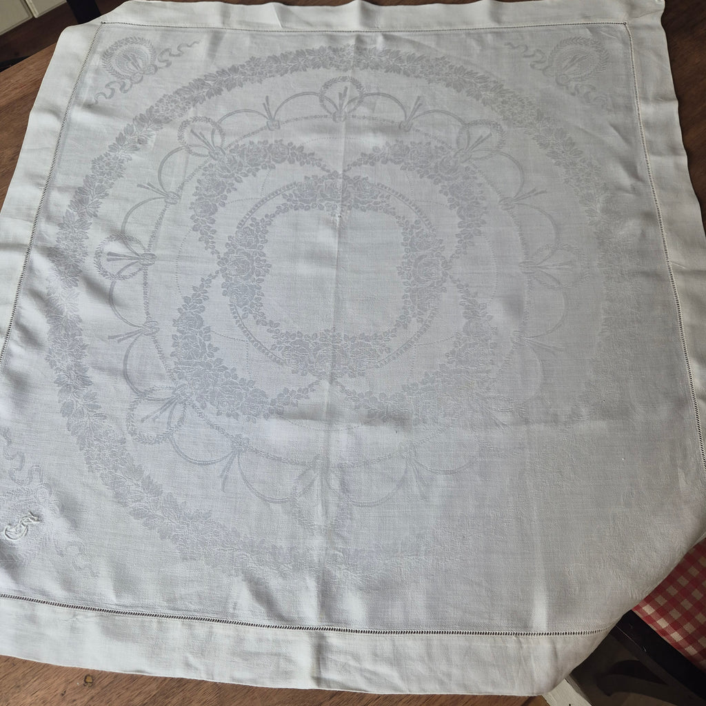 Antike Jugendstil Mitteldecke / Serviette mit Monogramm R.S weiß Damast
