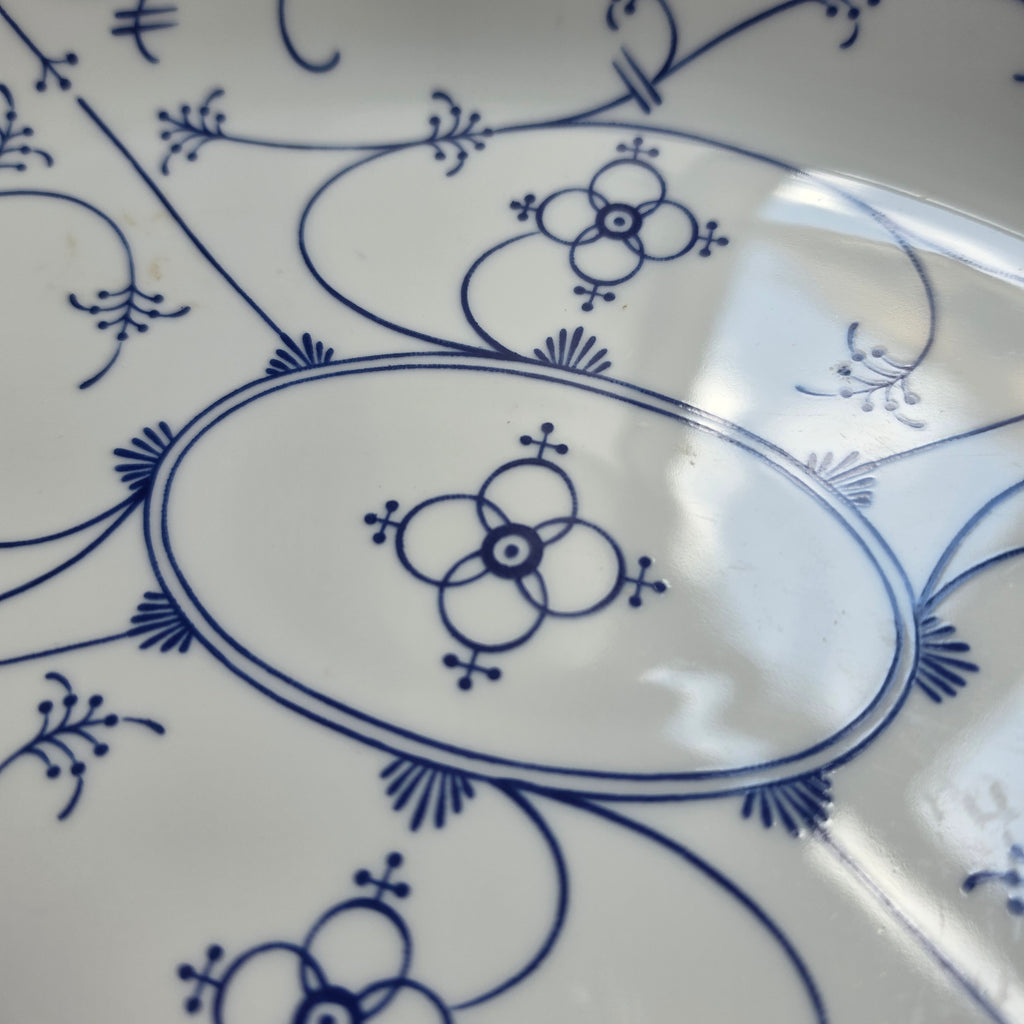 Ovale Servierplatte - Servierschale – Form Marienbad "Ingres Weiß" Zwiebelmuster-Dekor