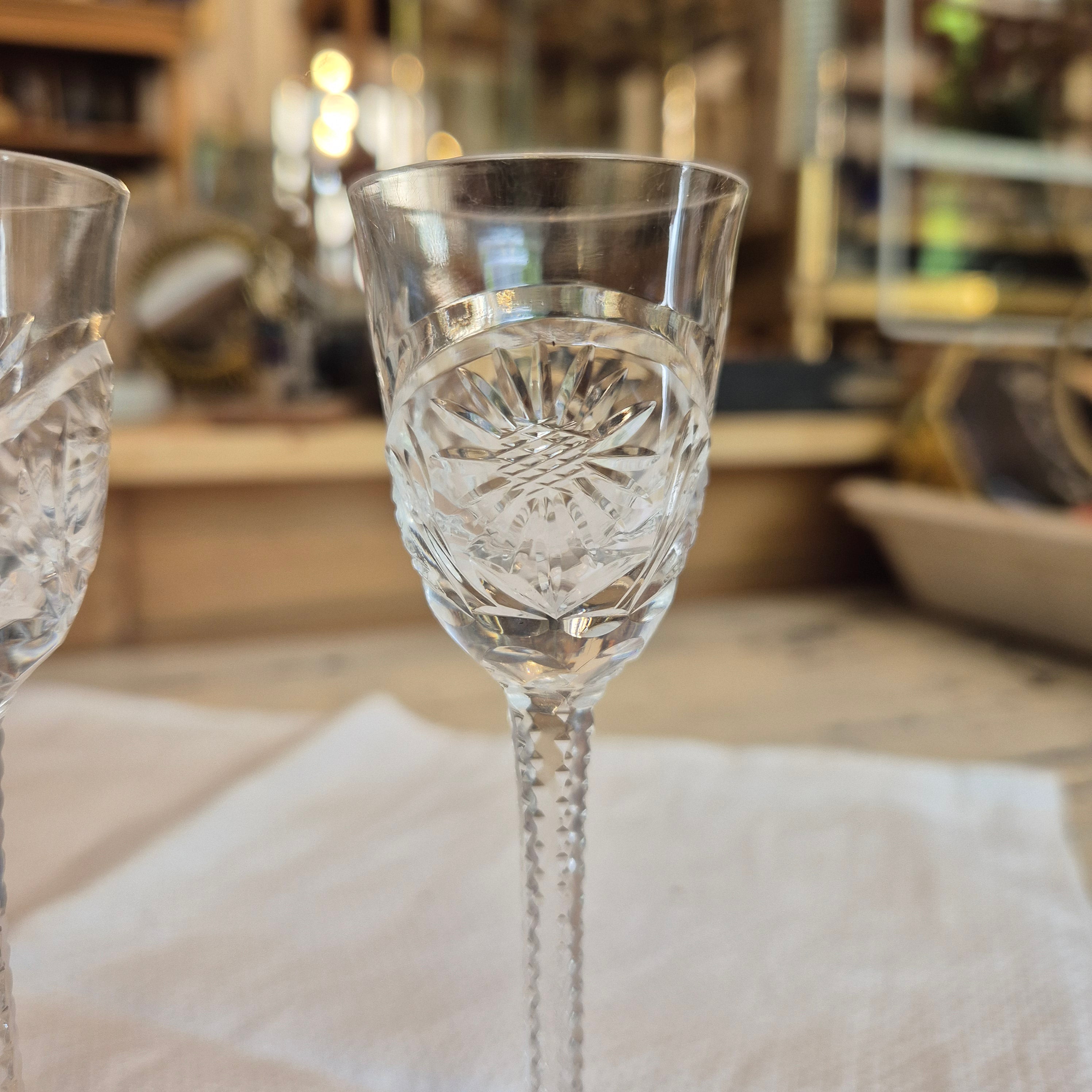 2x Vintage Kristall Schnaps Likör Wein Gläser Mid-Century Cocktail Bar klein