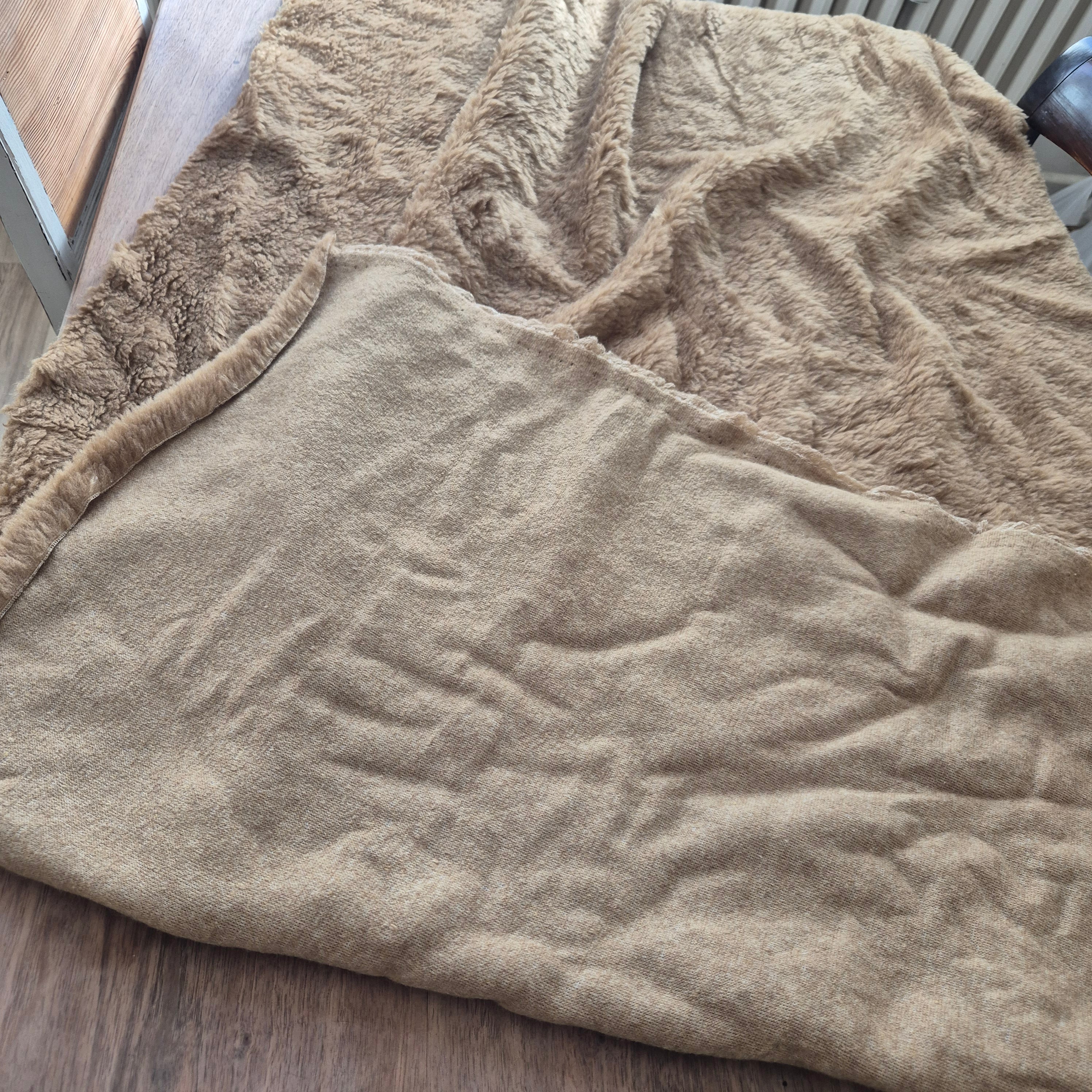 Vintage Futterfell Stoffrest Kunstfell braun 102x 165cm kuschelig