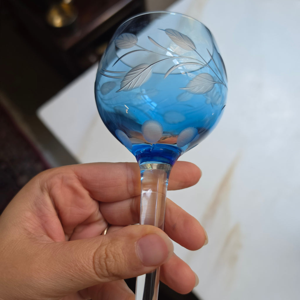 Edles Vintage Römer-Glas aus Kristall - Handgeschliffen in Blau & Transparent - Eleganter Stil-Pokal