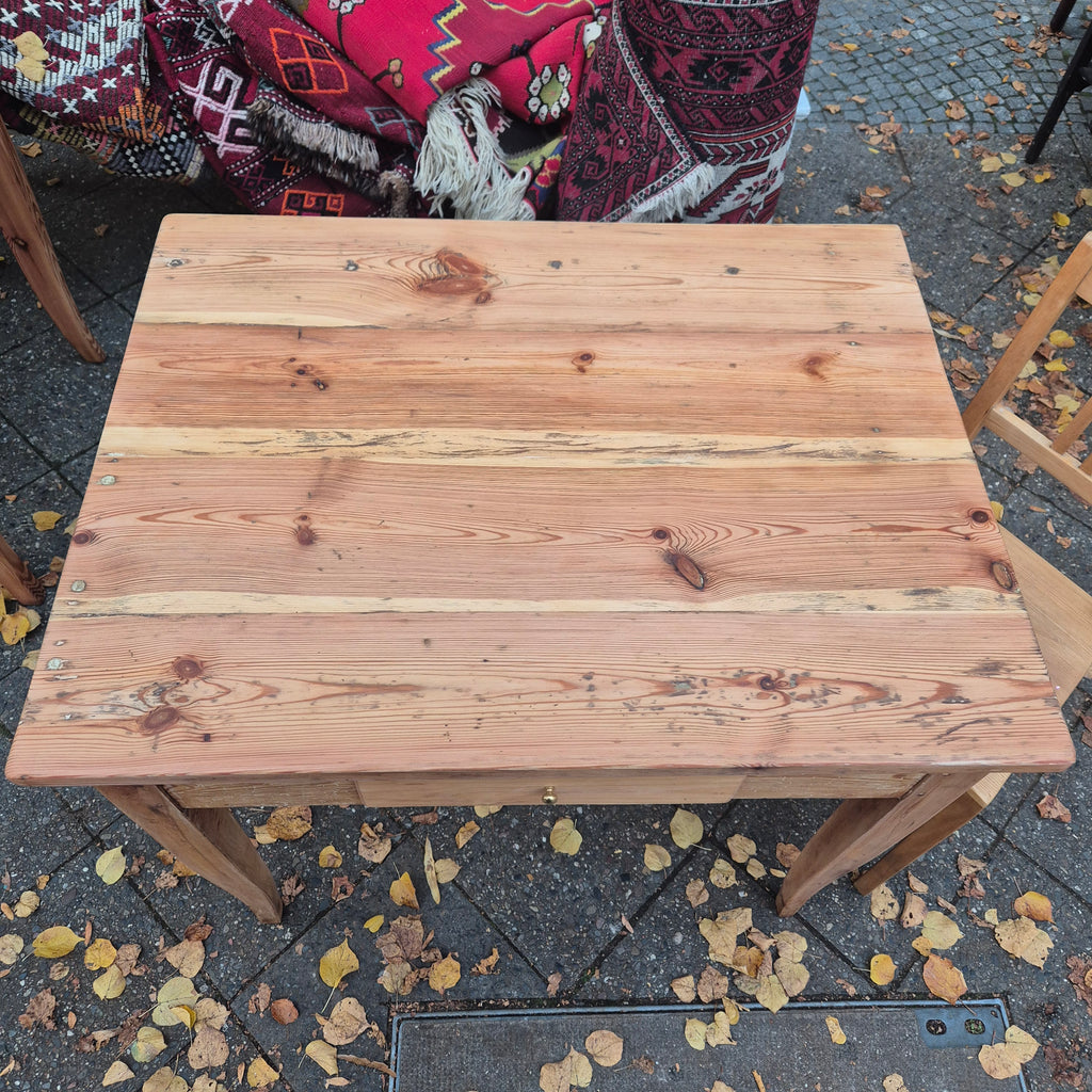 Antiker Biedermeier Tisch von 1860 mit Schublade 74x95cm Vollholz
