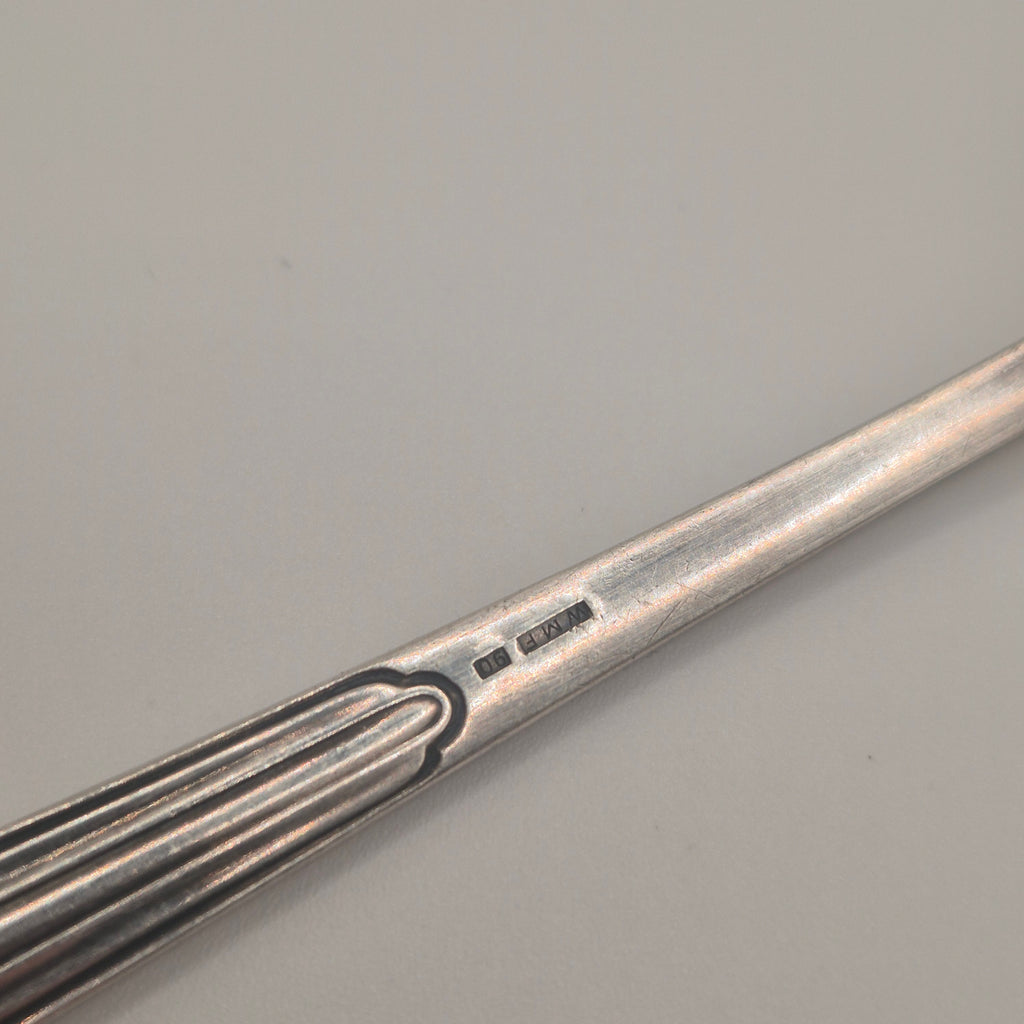 Antike Jugendstil Aufschnittgabel – Silberfarben / Versilbert