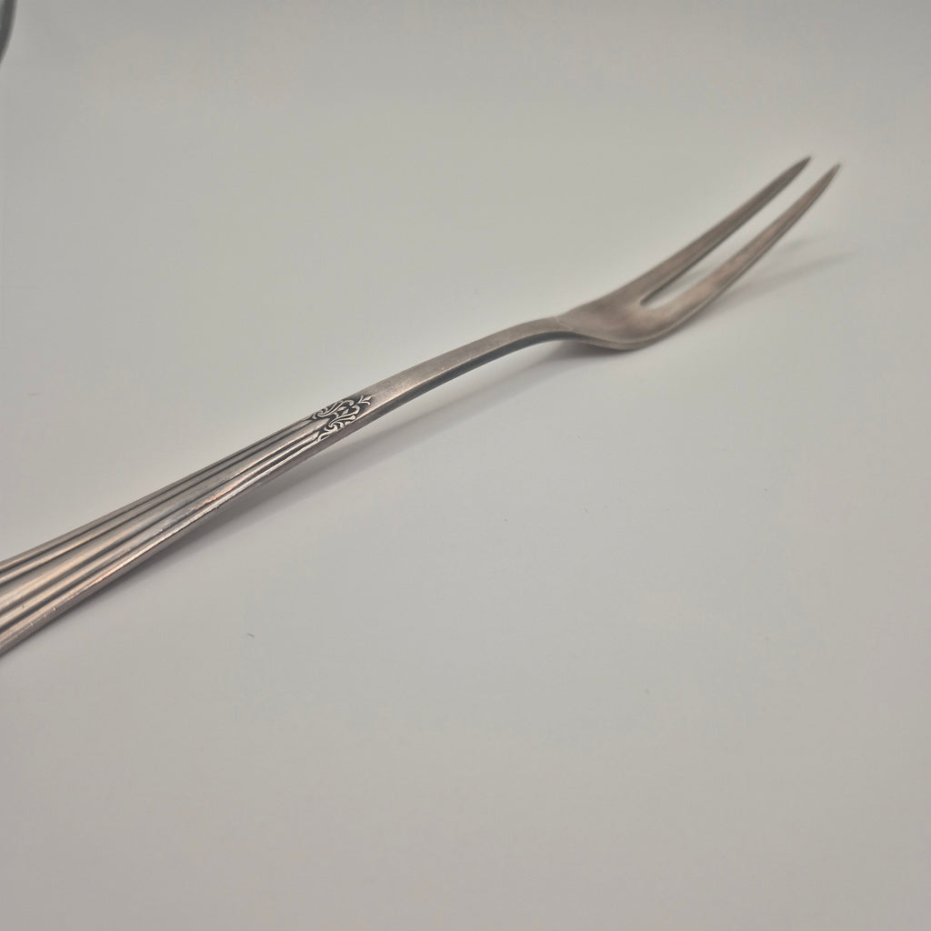 Antike Jugendstil Aufschnittgabel – Silberfarben / Versilbert