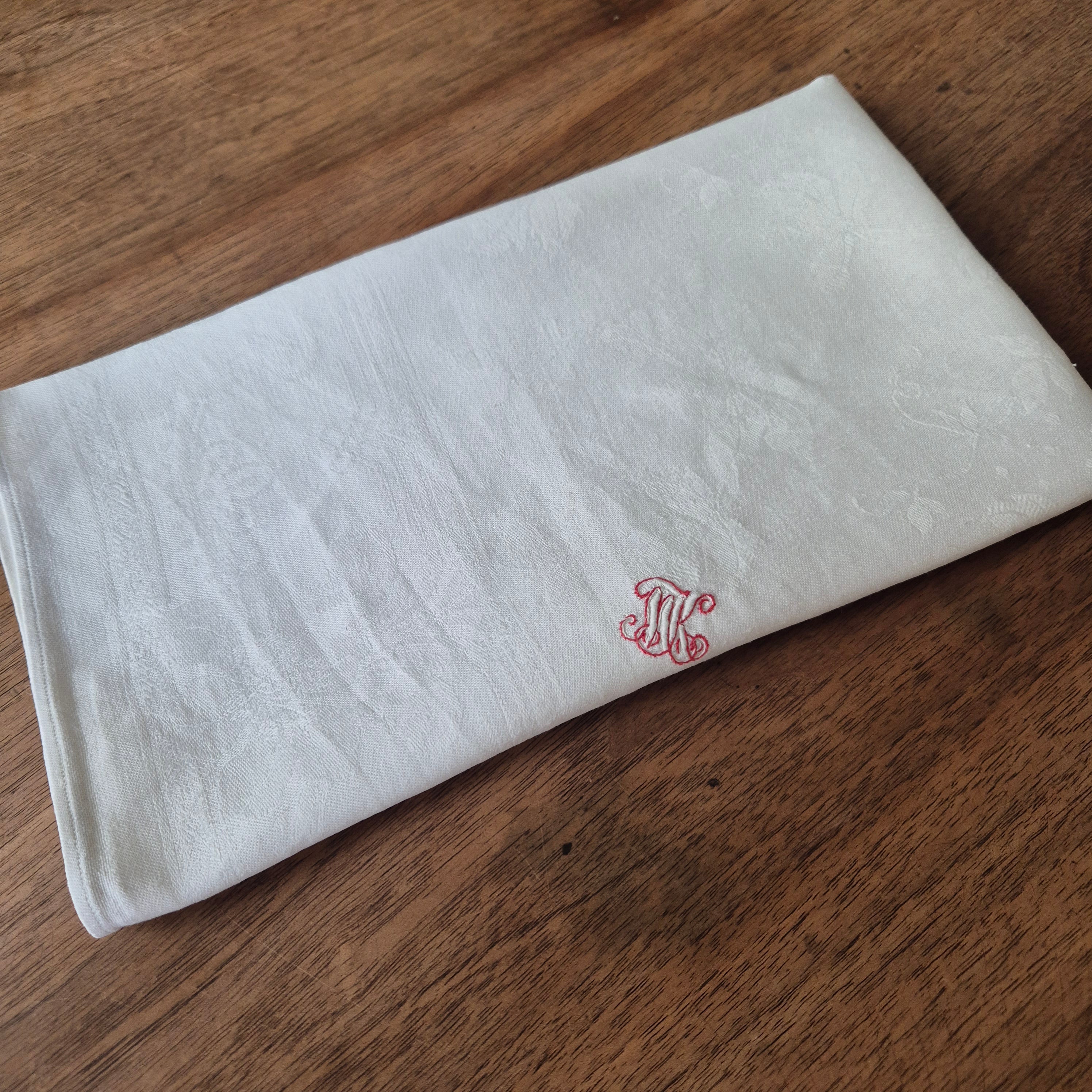 Antike Jugendstil Serviette / Mitteldecke mit Monogramm M.K 50x60cm