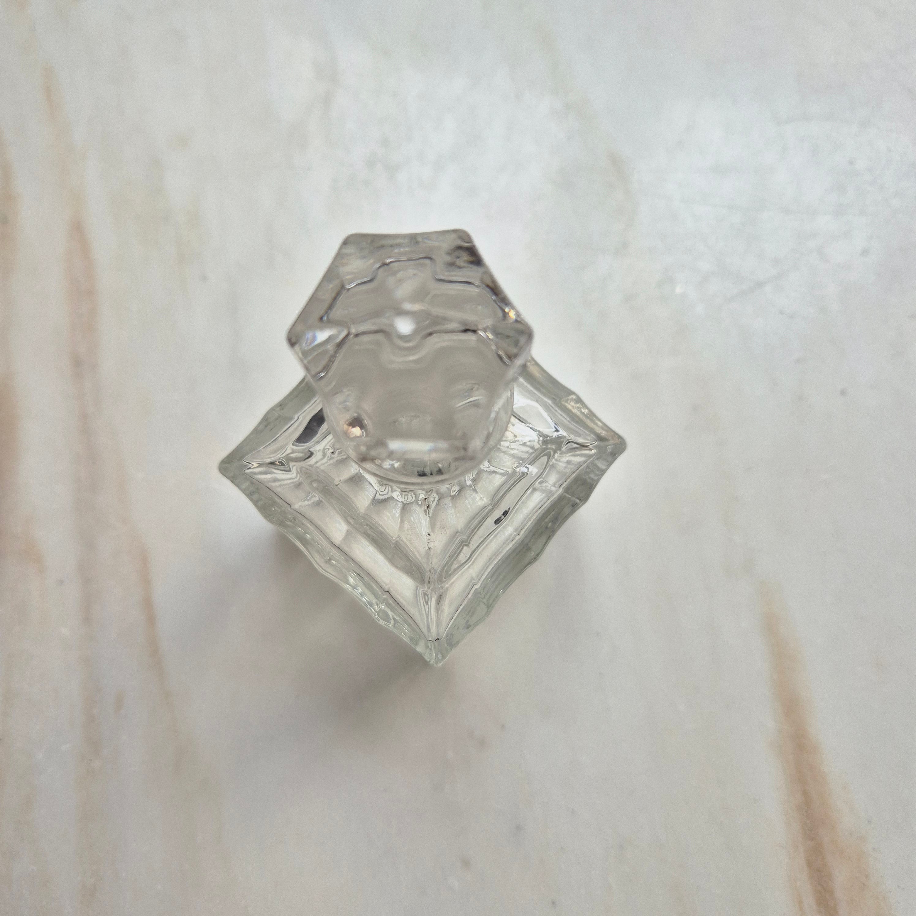 Kleine Vintage Glas Karaffe mit Stopfen