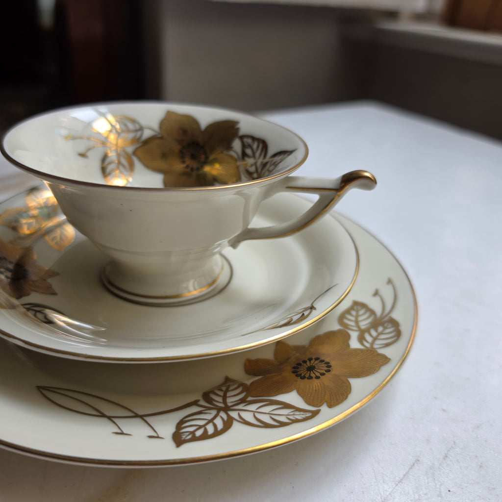 Vintage Alka-Kunst Kronach Kaffeegedeck 3-teilig – Goldblumen & Elfenbein-Porzellan (ca. 1950er)