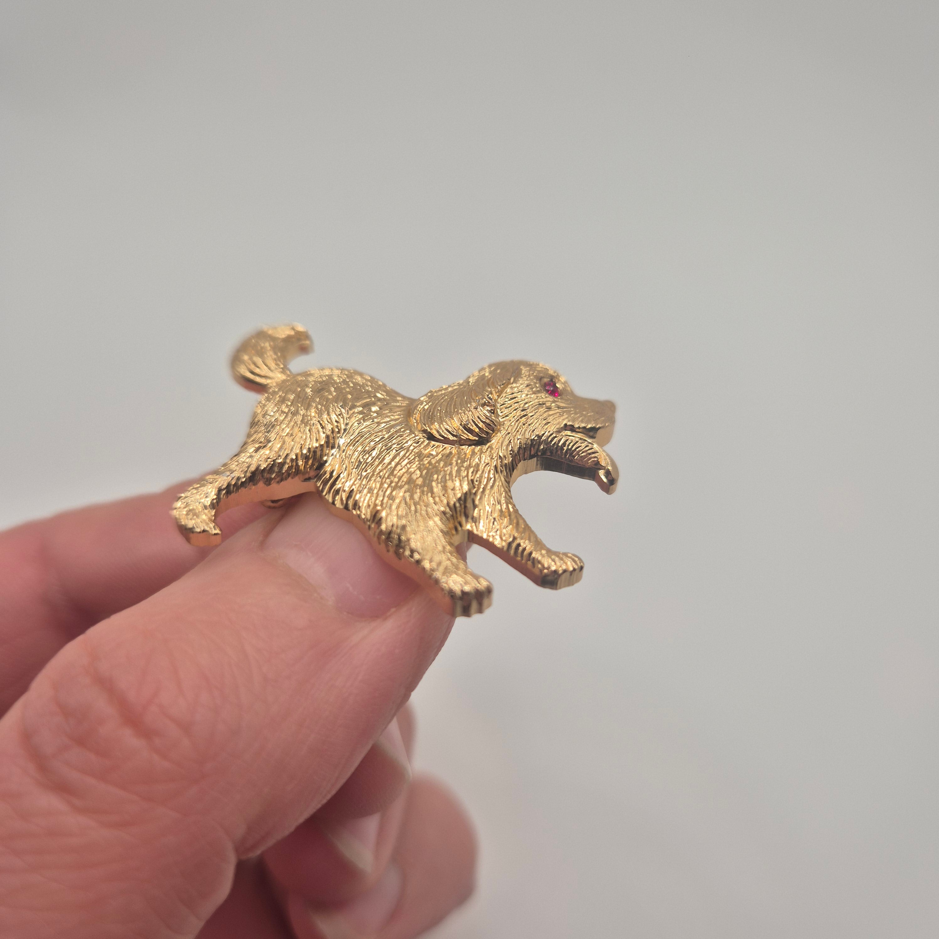 Goldige Vintage Hundebrosche – Verspielter Dackel/Welpe mit funkelndem Auge