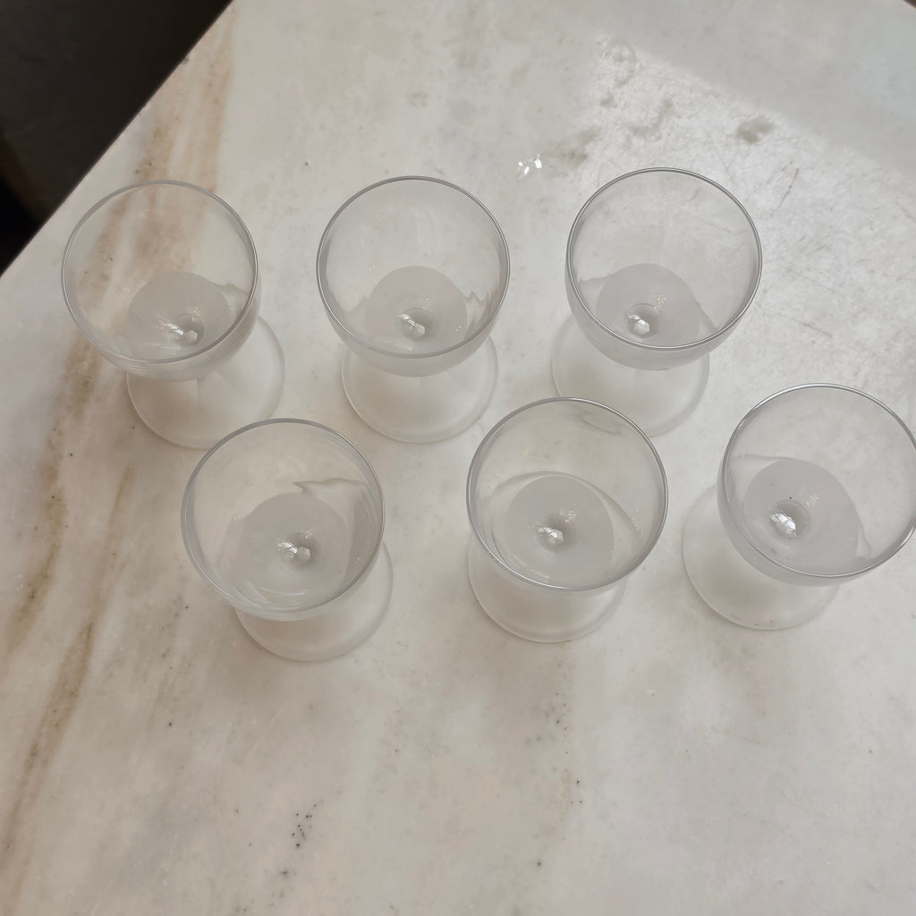 6x elegante, kleine satinierte Likörgläser - Schnapsgläser