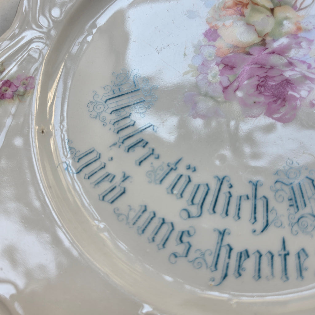Antiker Porzellan-Brotteller mit Griffen – „Unser täglich Brod gib uns heute“ - Vintage Servierteller Floral