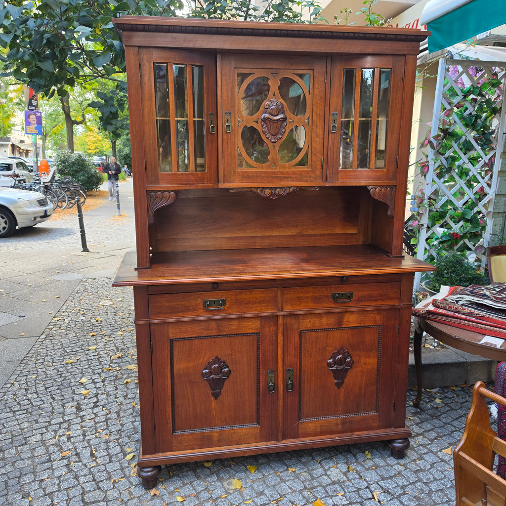 Antikes Küchenbuffet aus Echtholz – Jugendstil Anrichte mit Vitrine & Schnitzereien