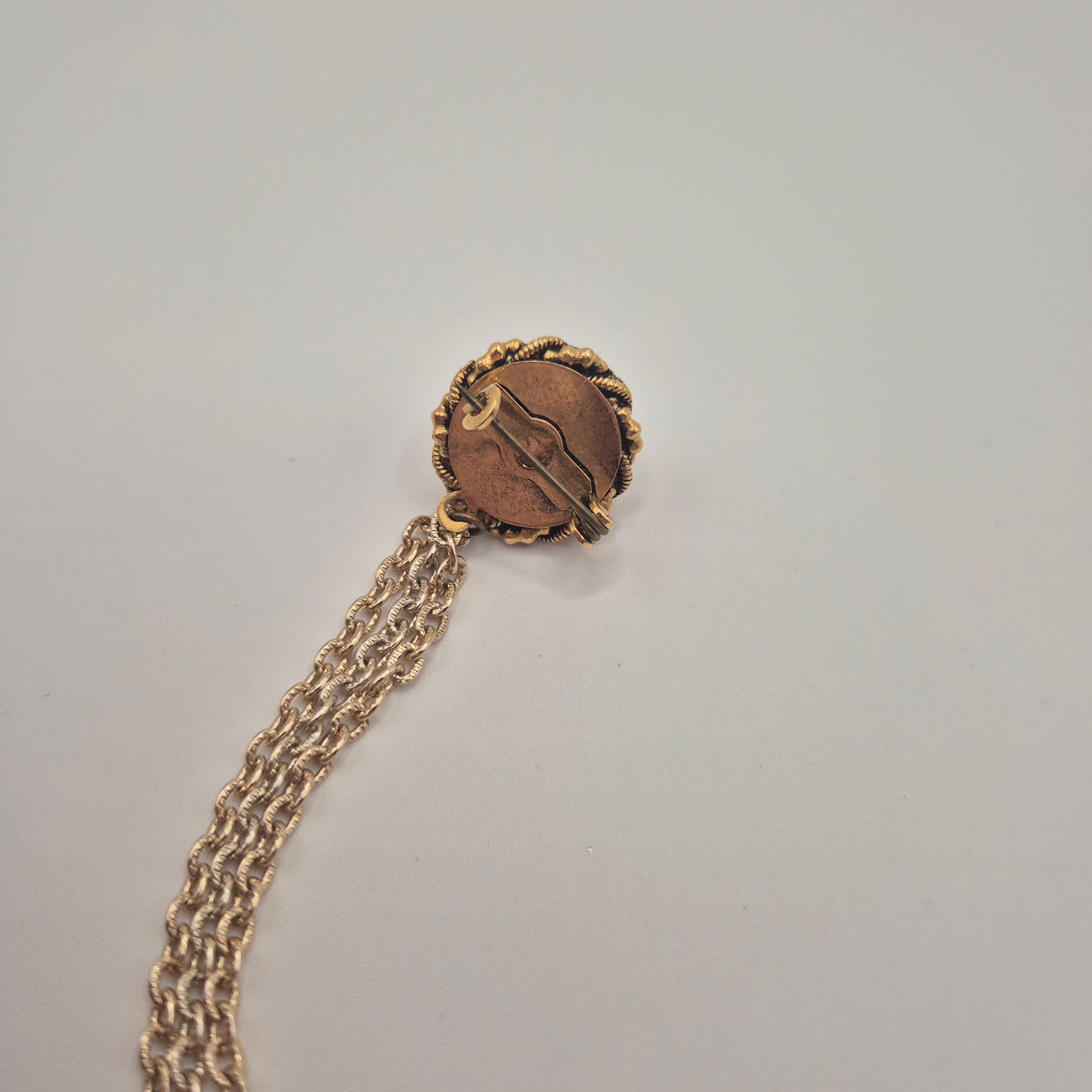 Elegante Vintage Kettenbrosche – Zeitloser Perlen-Chic für jeden Anlass