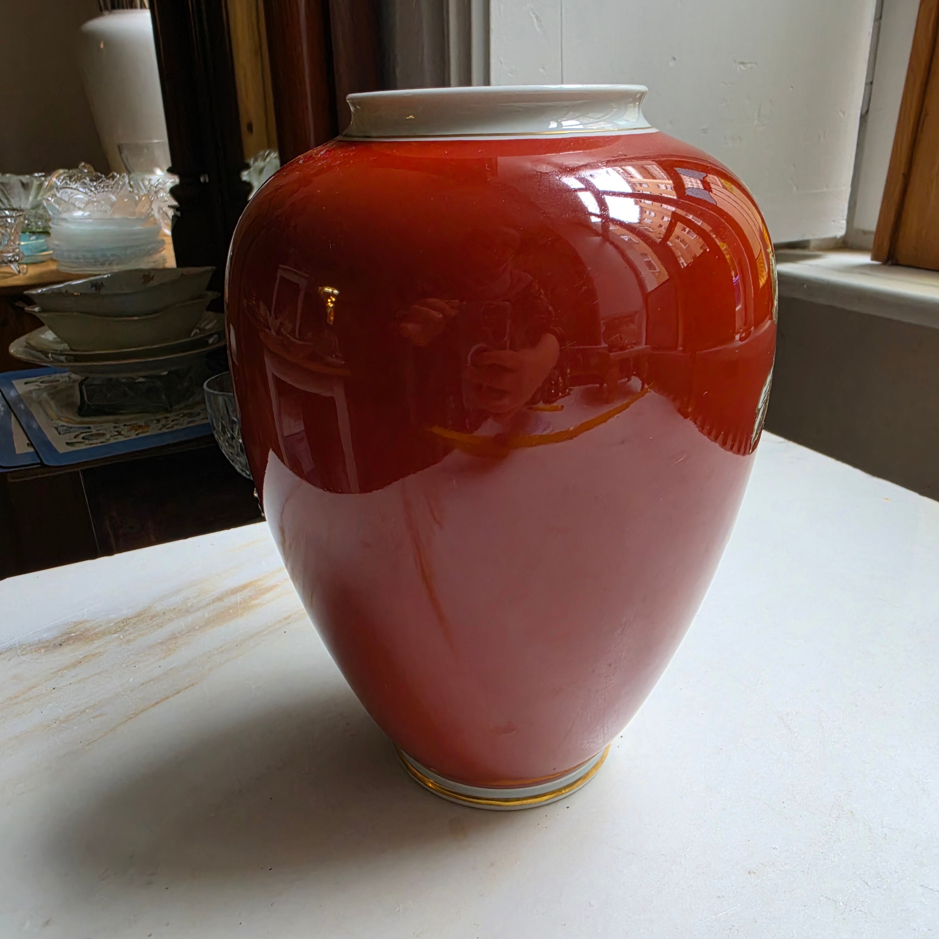 Edle Vintage Porzellan-Vase von Wallendorf – Goldrelief & Handgemalt (DDR)