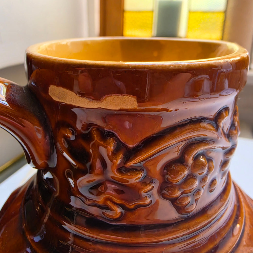 Vintage Keramik-Krug „Weintraube“ – West Germany Braunglasur – Rustikale Deko