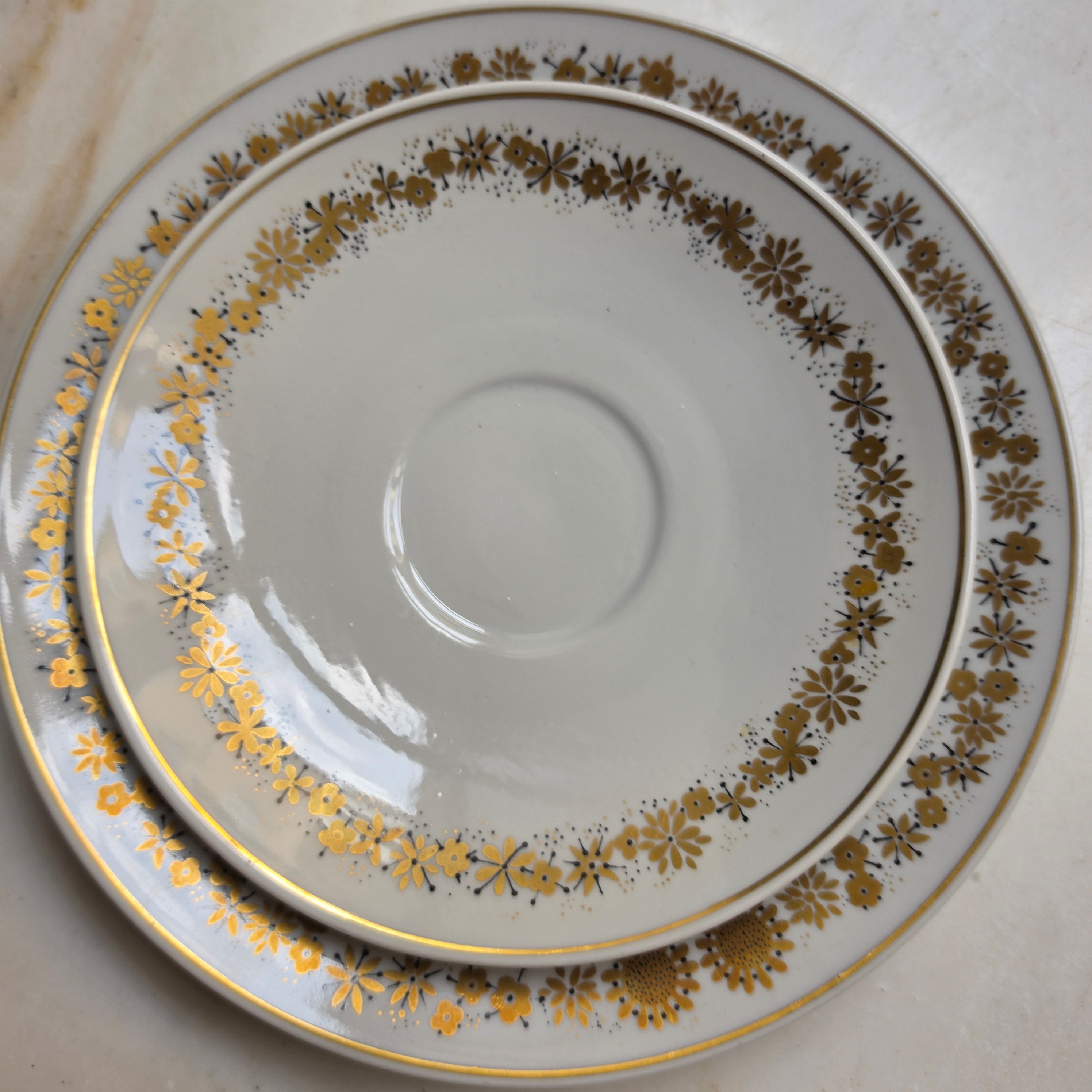 Antikes Teegedeck 3-teilig – CP Lettin Porzellan mit goldener Ornamentik & Goldrand