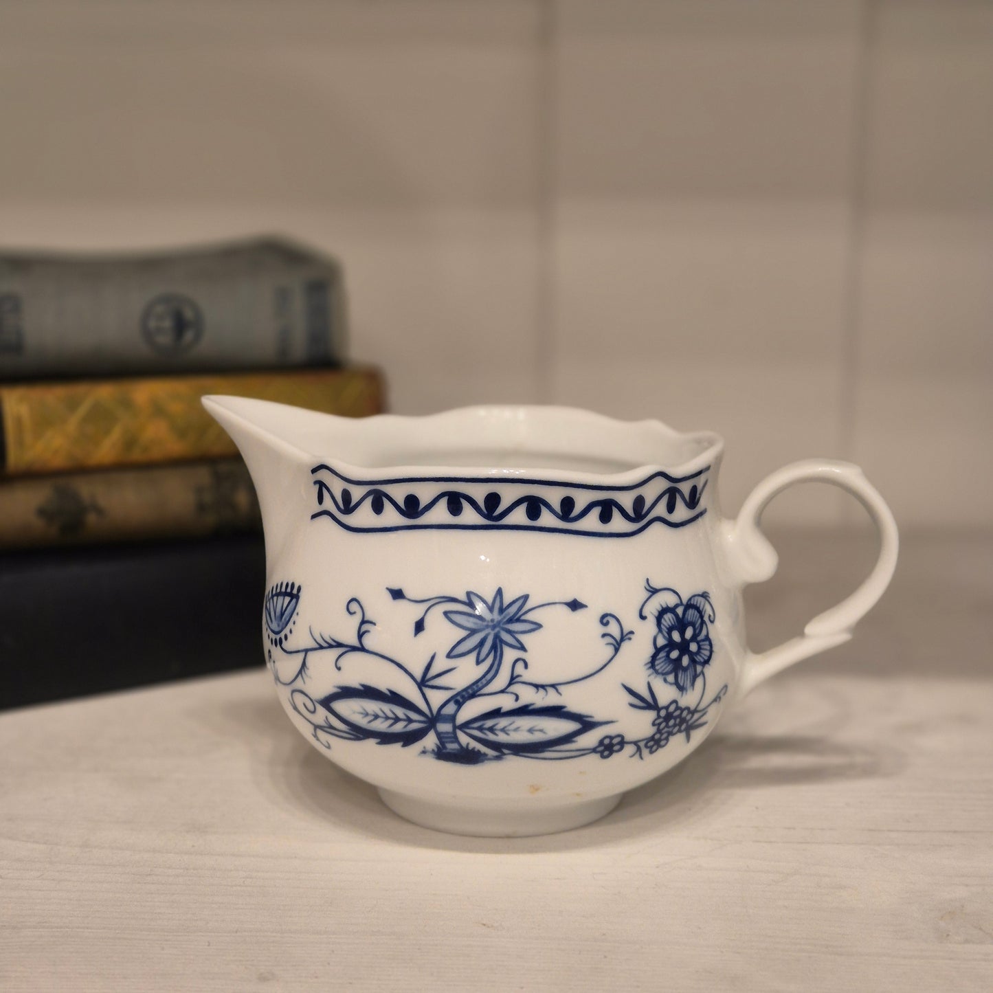 Triptis Porzellan Germany Zwiebelmuster Kännchen Sahnekännchen Milchkännchen