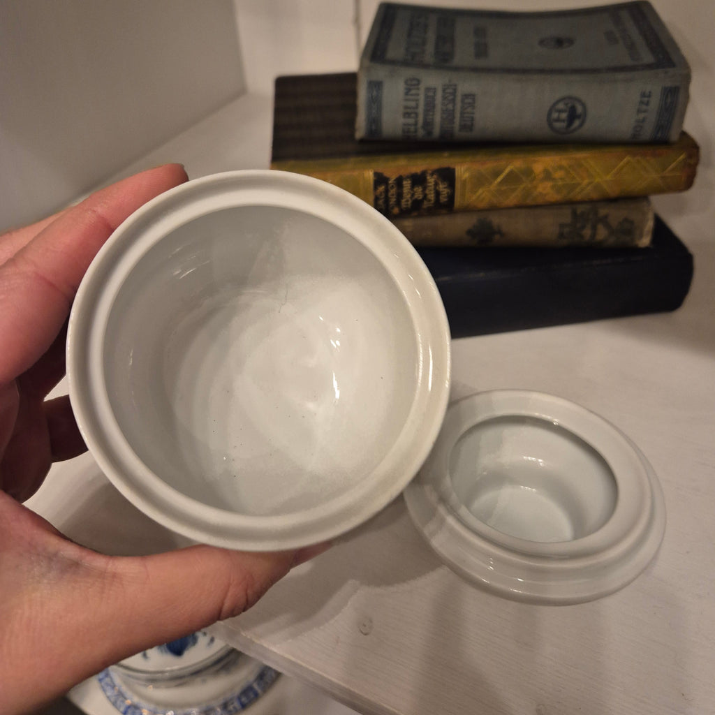 Vintage Henneberg Porzellan Zuckerdose blau weiß Blumendekor