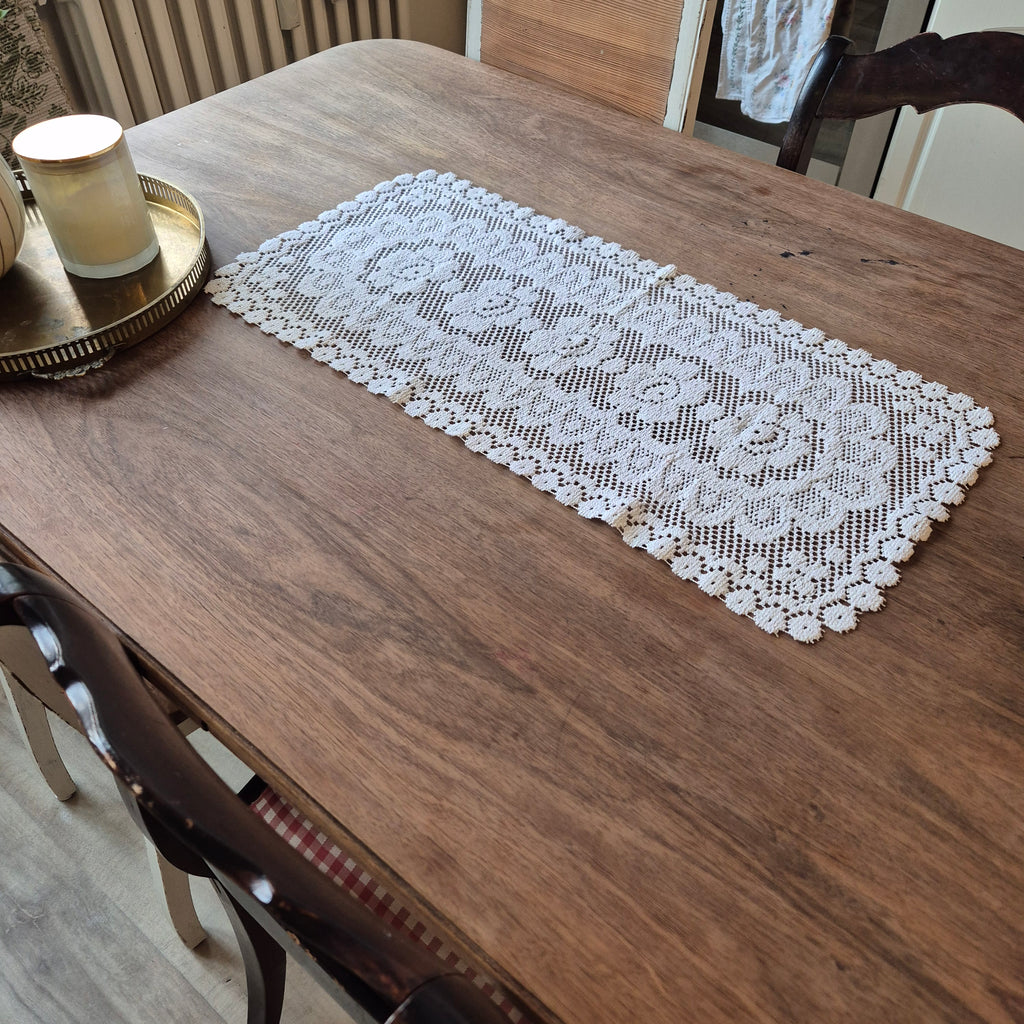 Vintage Zierdeckchen / Läufer cremeweiß French 68cm x 32cm DDR Polyester ♡