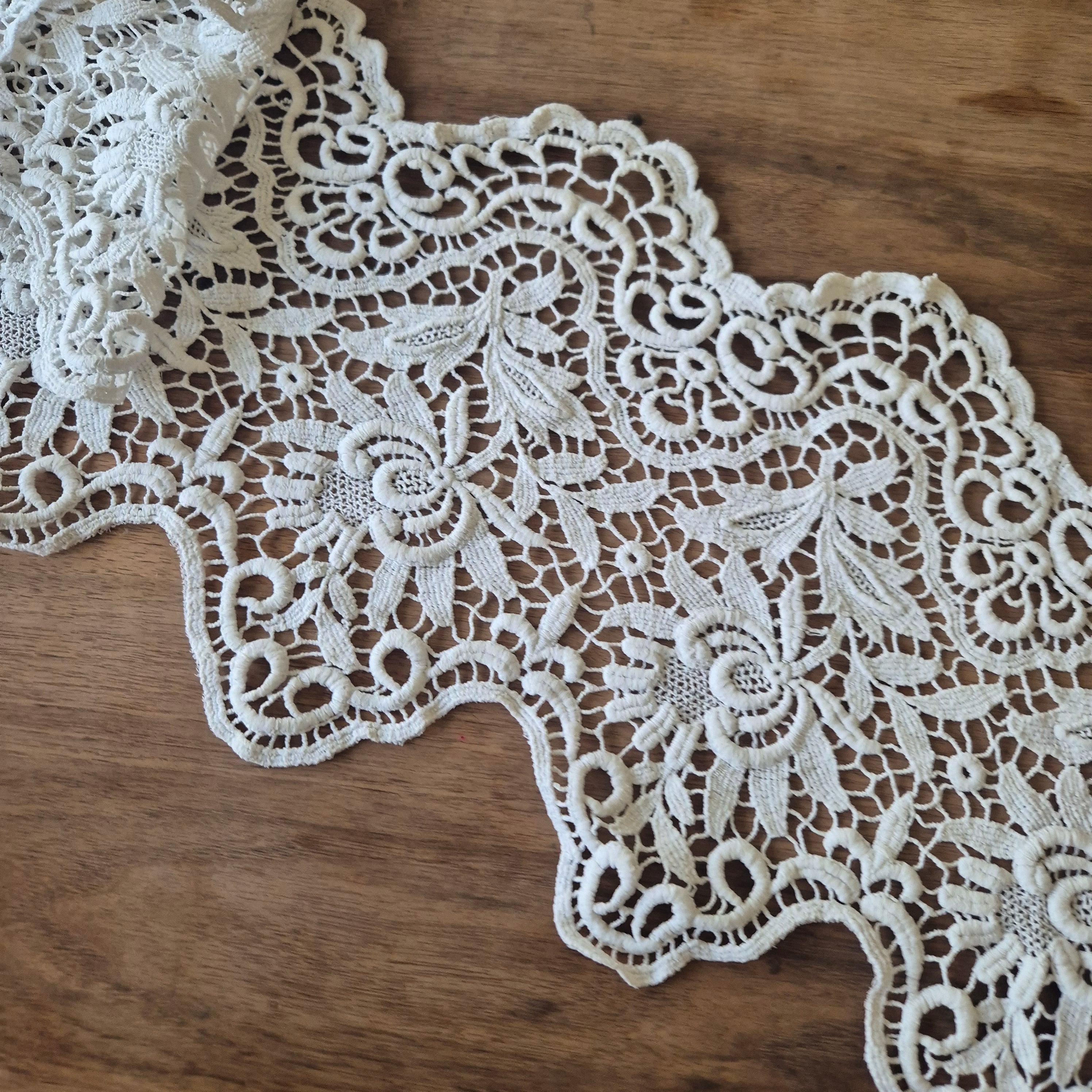 Antike handgemachte Spitze Borte geklöppelt gehäkelt 32x245cm für Handarbeiten