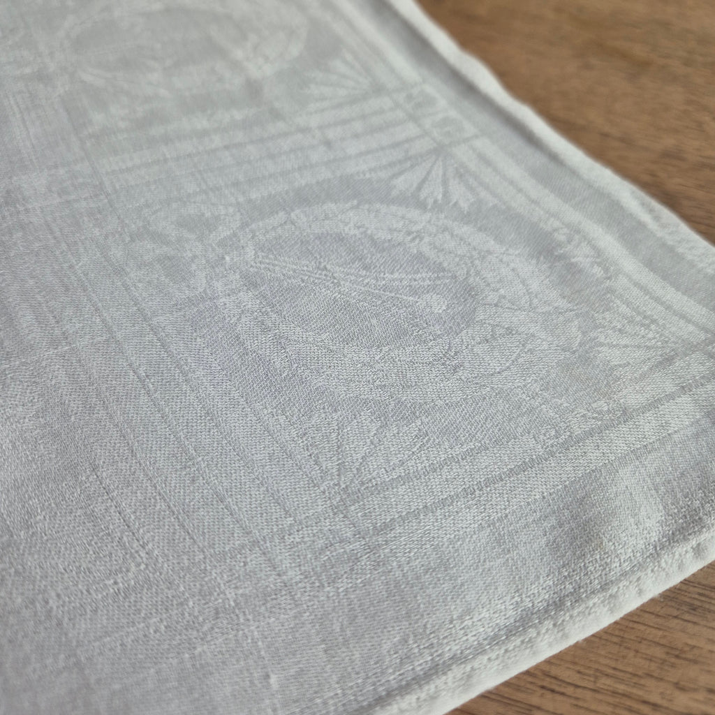 Antike Jugendstil Serviette/Mitteldecke Damast Baumwolle 65x65cm (Stockflecken) Monogramm B.