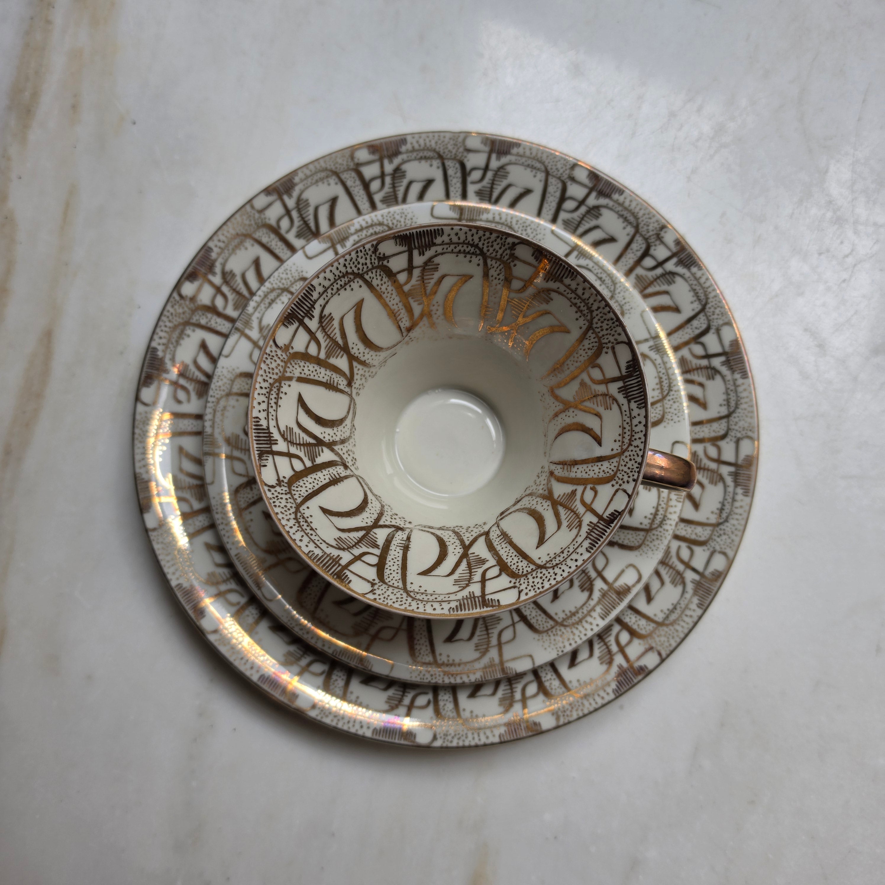 Vintage Porzellan Sammeltasse mit Unterteller & Kuchenteller (3-teilig) – Bavaria – Elegantes Golddekor & Blütendesign