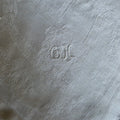 Vintage Damast-Mitteldecke / Prachtserviette mit Rosen-Jacquard & Handmonogramm „GK“ - 60x60cm