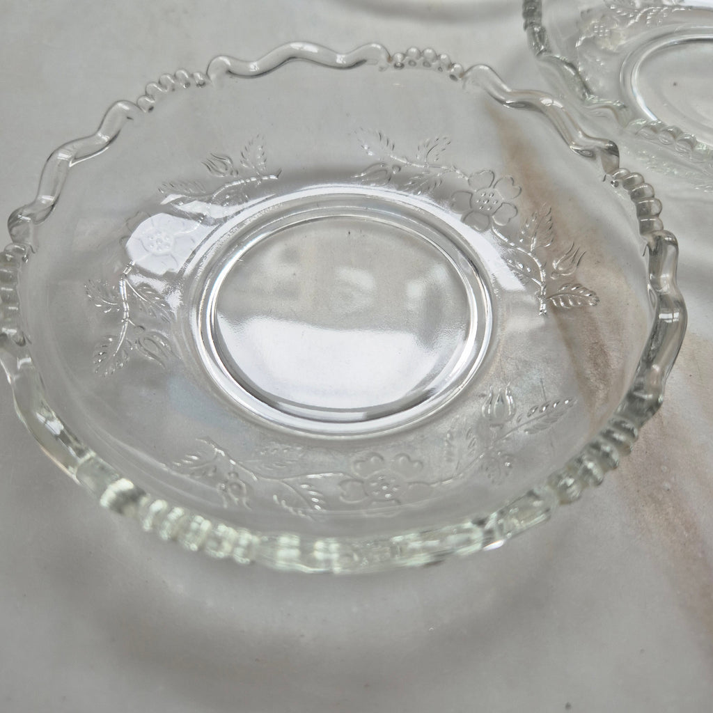 5x Vintage Glas oder Bleikristall Schalen Kuchen Teller Blumenmuster