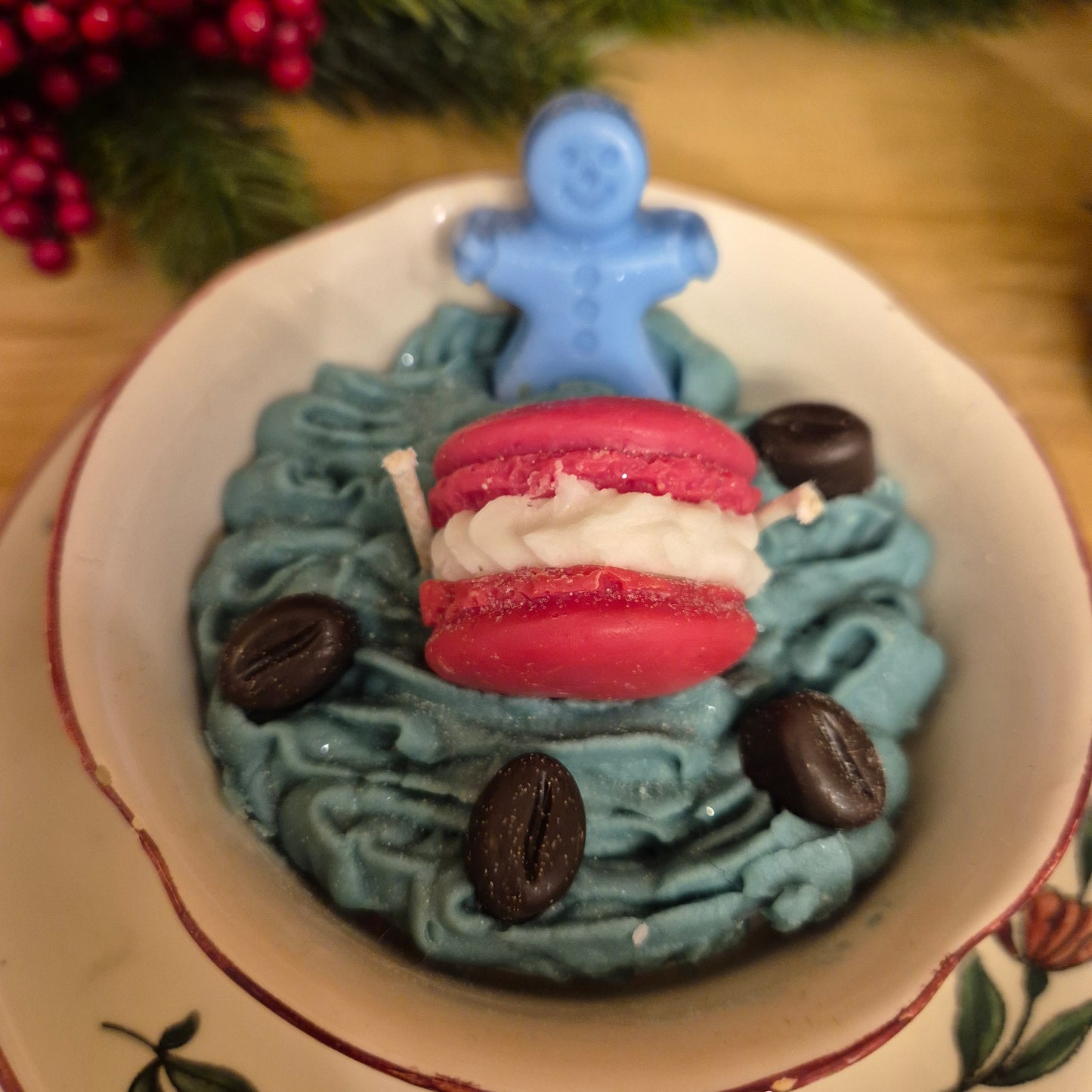 Handgemachte Sojawachskerze Weihnachtesgeschenk Sahne Macaron Dessert in Antiker Keramik Tasse Alt Strassburg