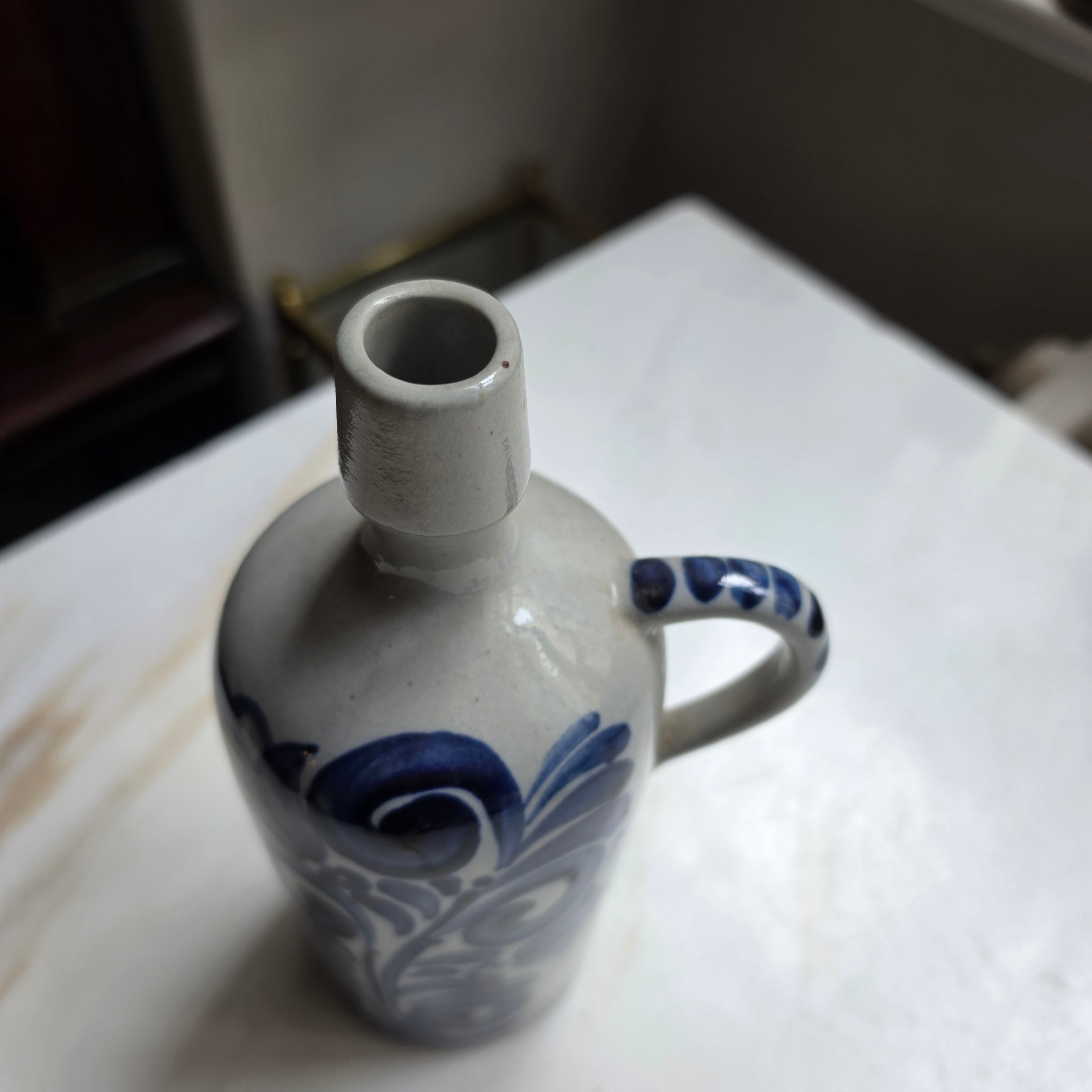Vintage Steinzeug-Schnittkrug / Flaschenvase – Westerwälder Salzglasur mit Blaumalerei