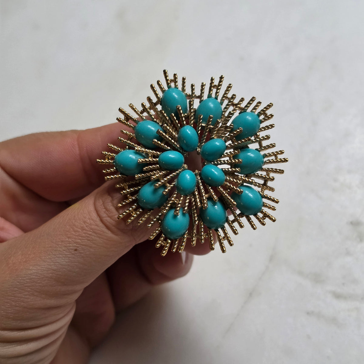 Vintage Avon Broosche mit Türkissteinen – Starburst Design