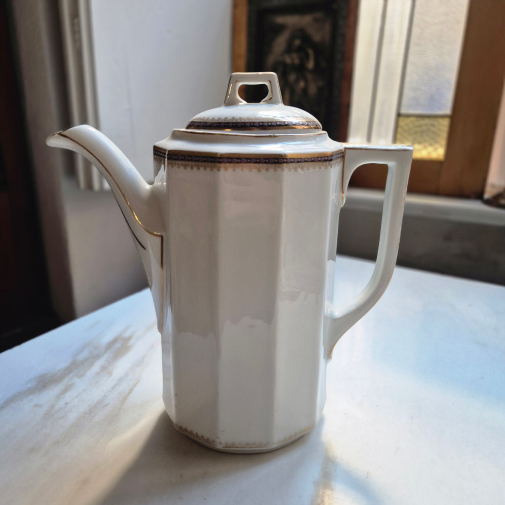Antike Kaffeekanne Porzellan weiß mit Goldrand 30er Jahre "C.T. Altwasser & Silecia"