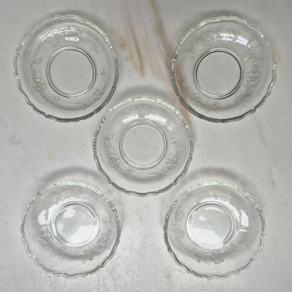 5x Vintage Glas oder Bleikristall Schalen Kuchen Teller Blumenmuster