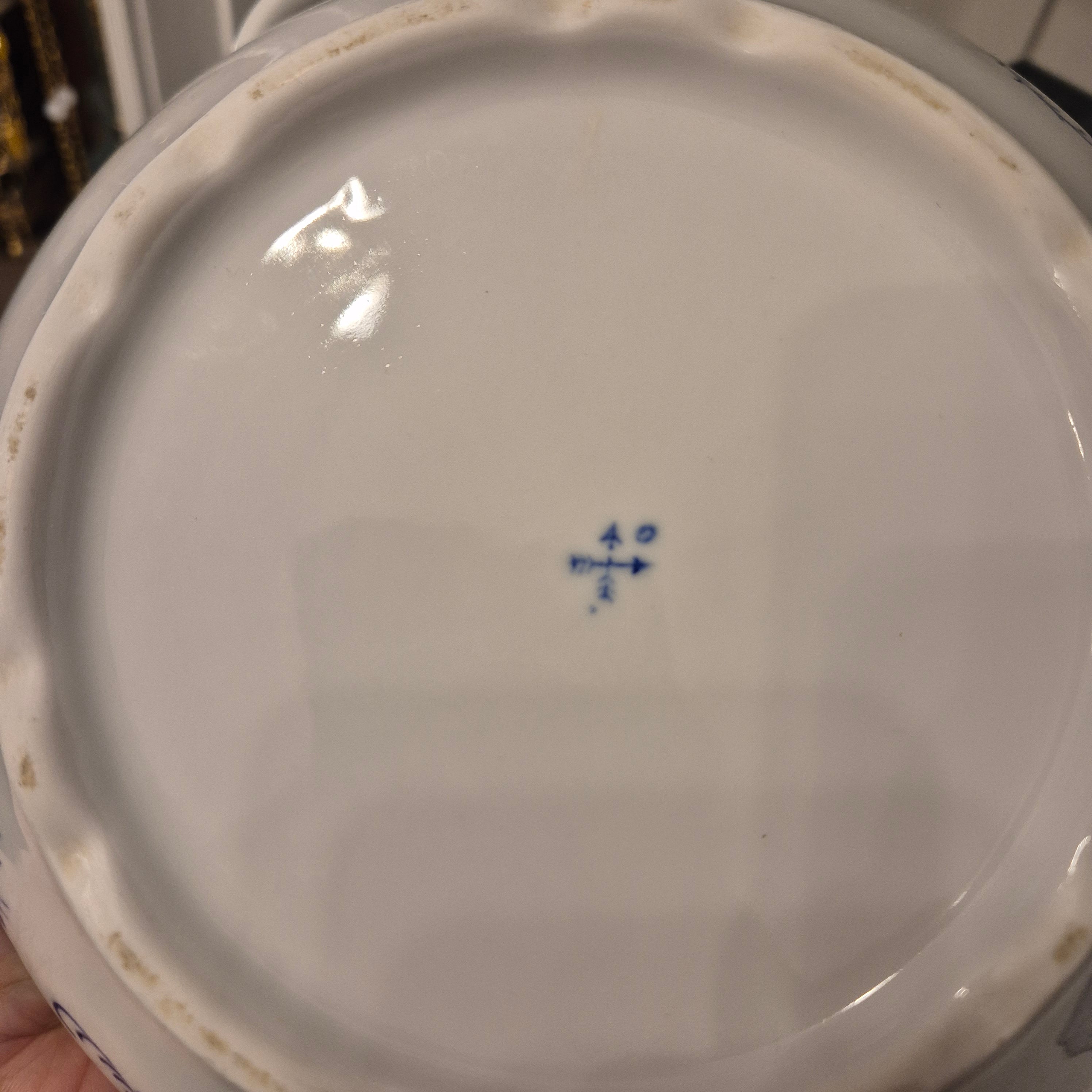 Antike Terrine Kalk Porzellan Eisenberg blau weiß Suppenterrine