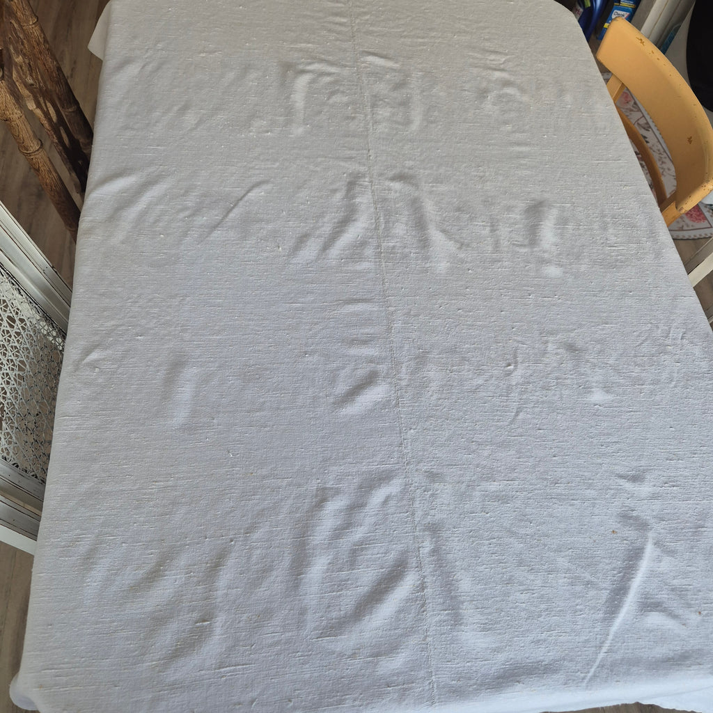 Antike Bauernleinen-Tischdecke mit roter Monogramm-Stickerei -  105x145cm