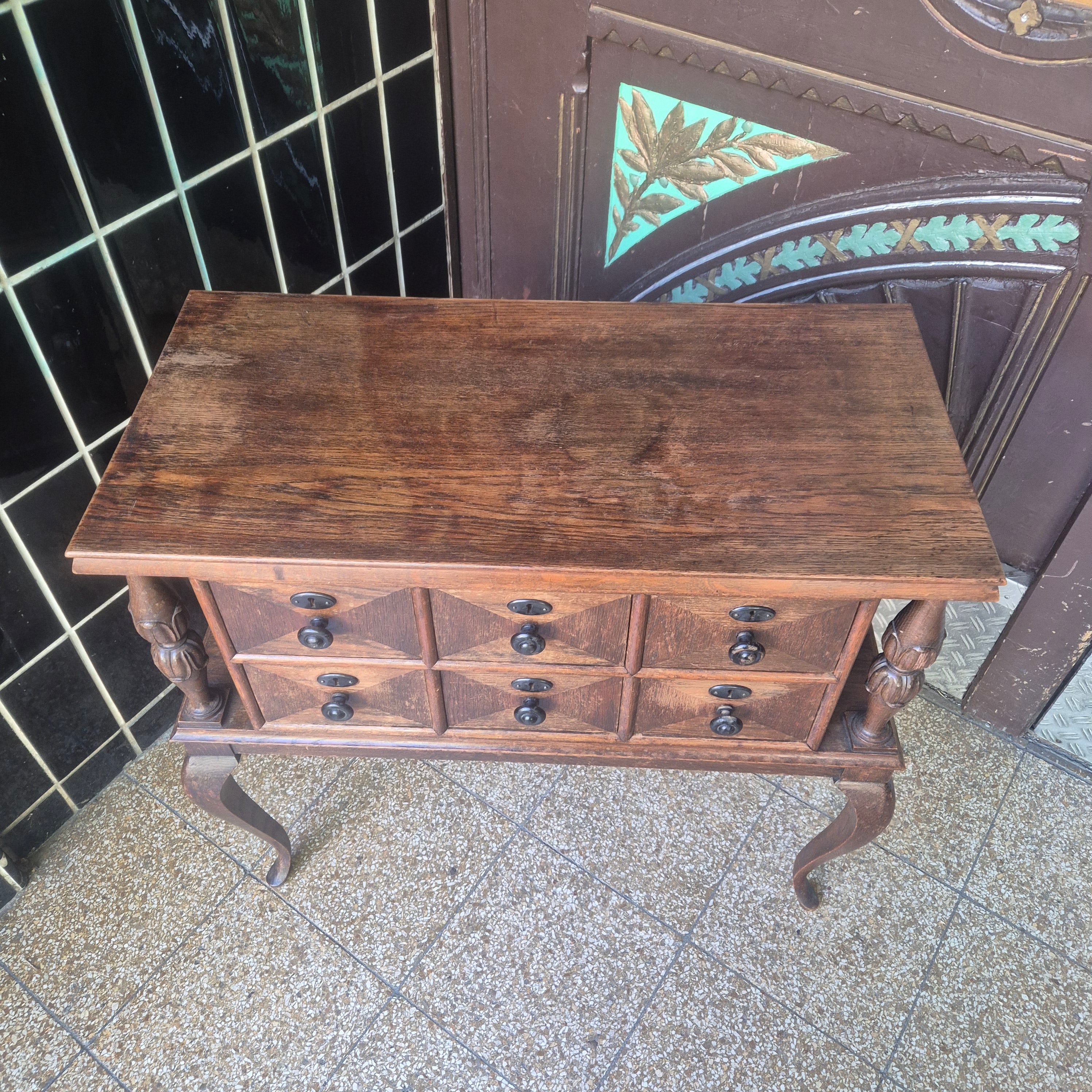 Antike Vintage-Kommode aus Massivholz mit 6 Schubladen – Echter Blickfang mit Geschichte