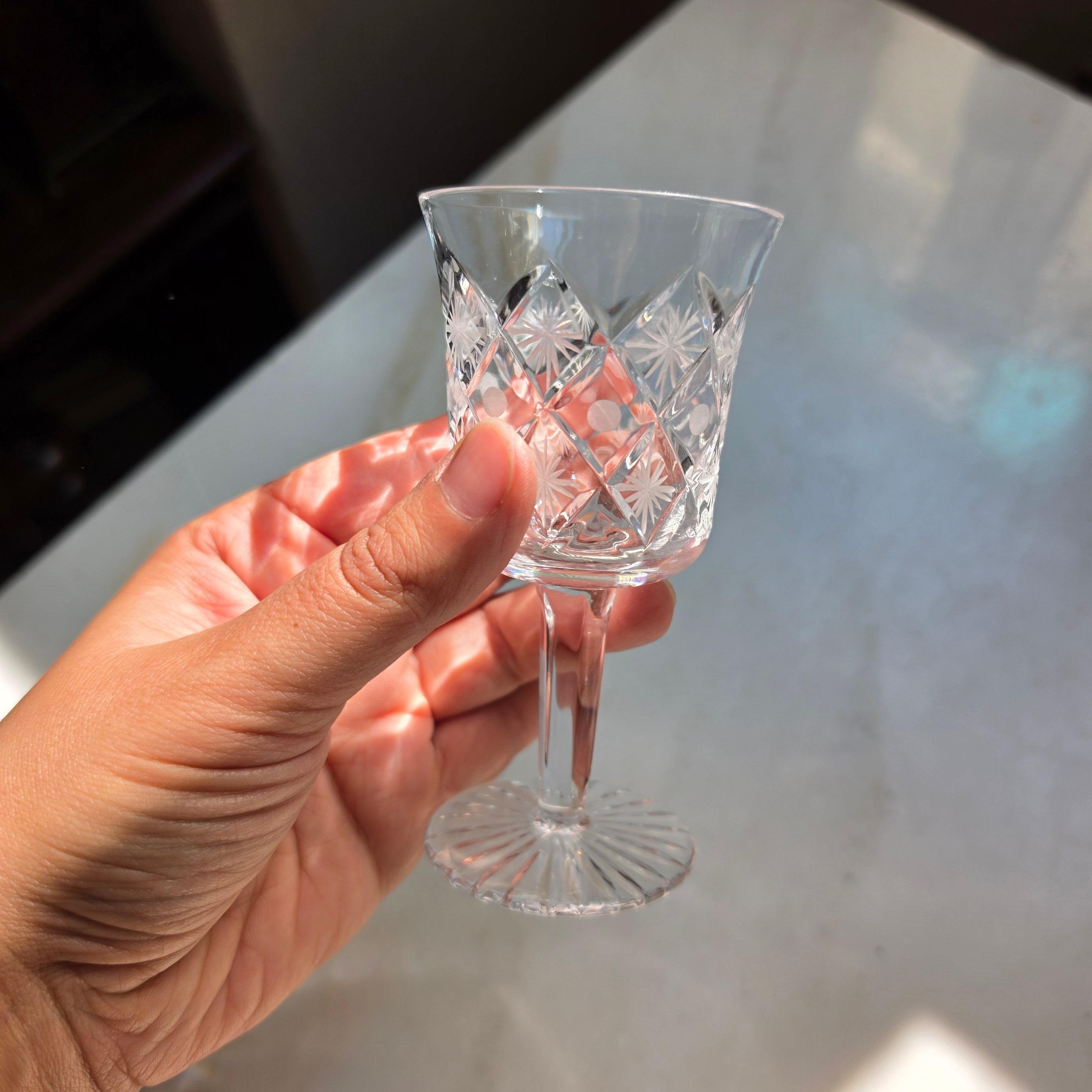 Edles Kristall-Likörglas mit Facettenschliff – Eleganter Schnaps- & Digestif-Kelch - Vintage-Stil
