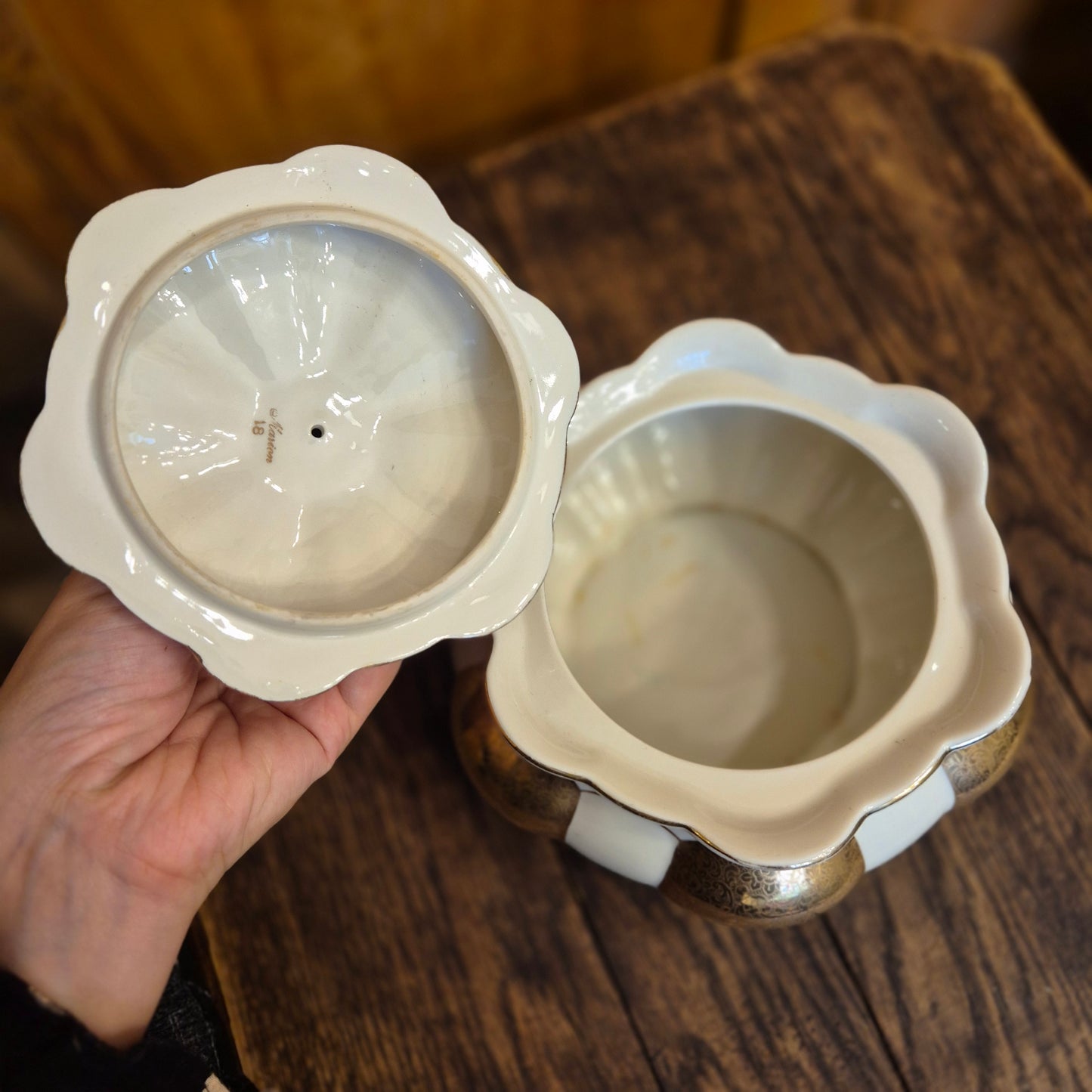 Große Antike Alka Kunst Kronach Marion Deckeldose Porzellan Zuckerdose Keksdose Gold Weiß