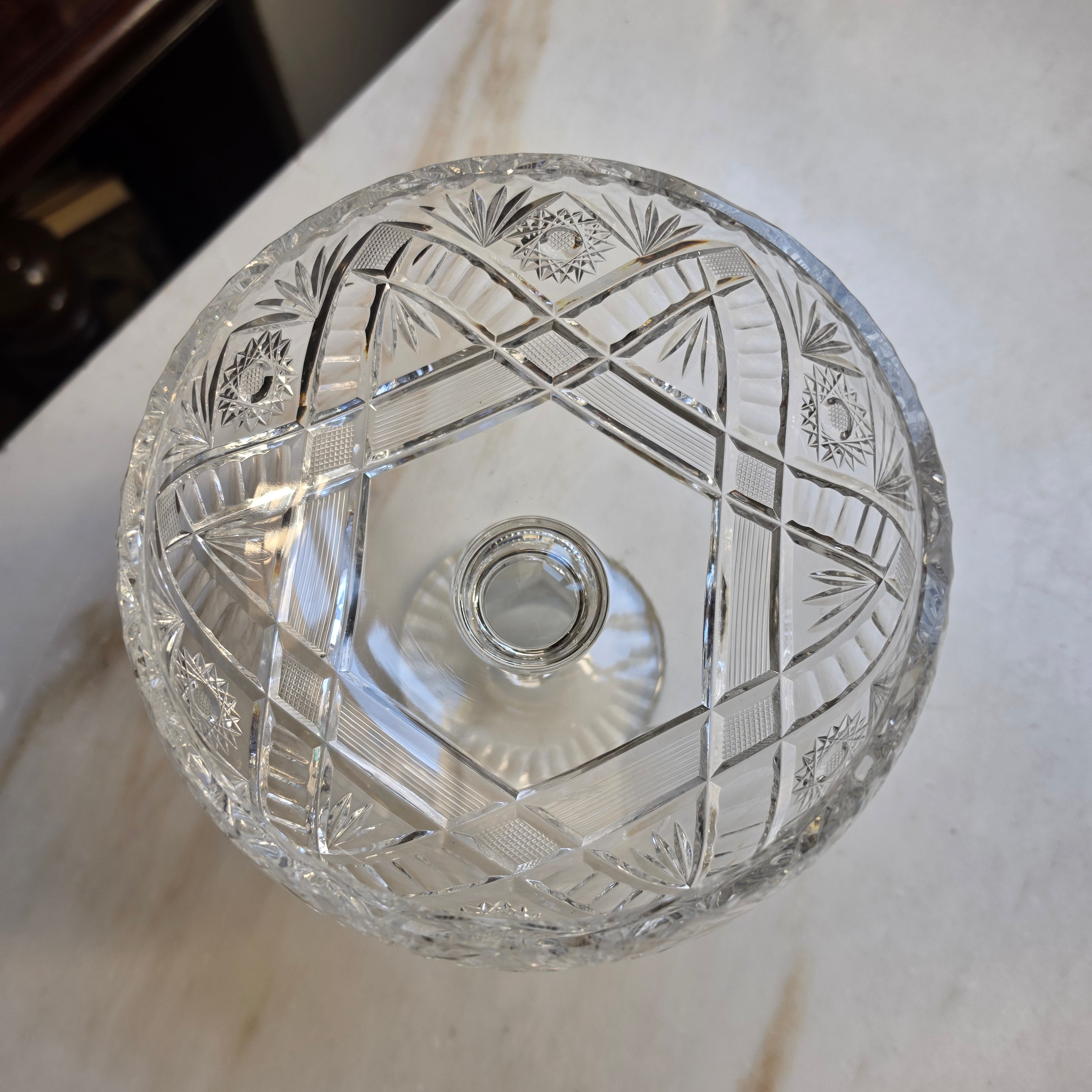 Antike Bleikristall Fußschale mit Brillantschliff - Elegante Kristallschale auf Standfuß