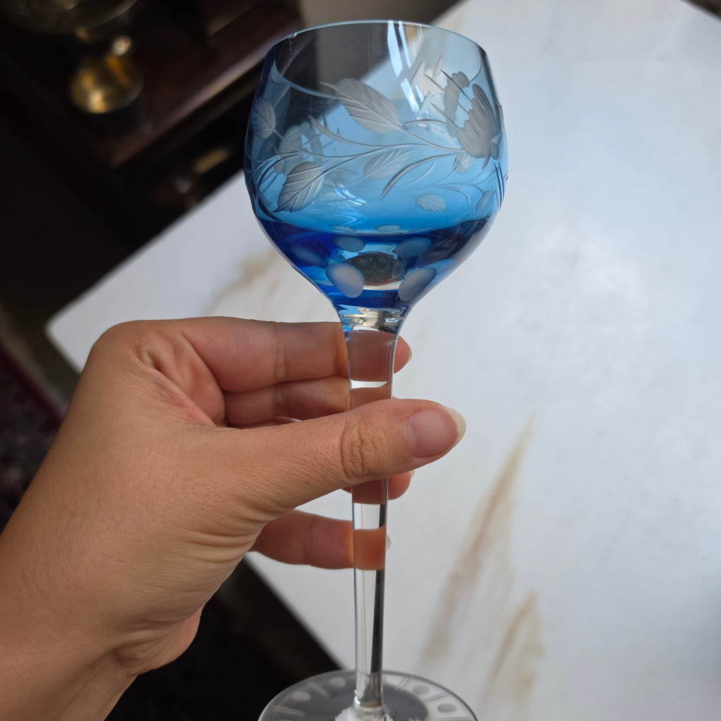 Edles Vintage Römer-Glas aus Kristall - Handgeschliffen in Blau & Transparent - Eleganter Stil-Pokal