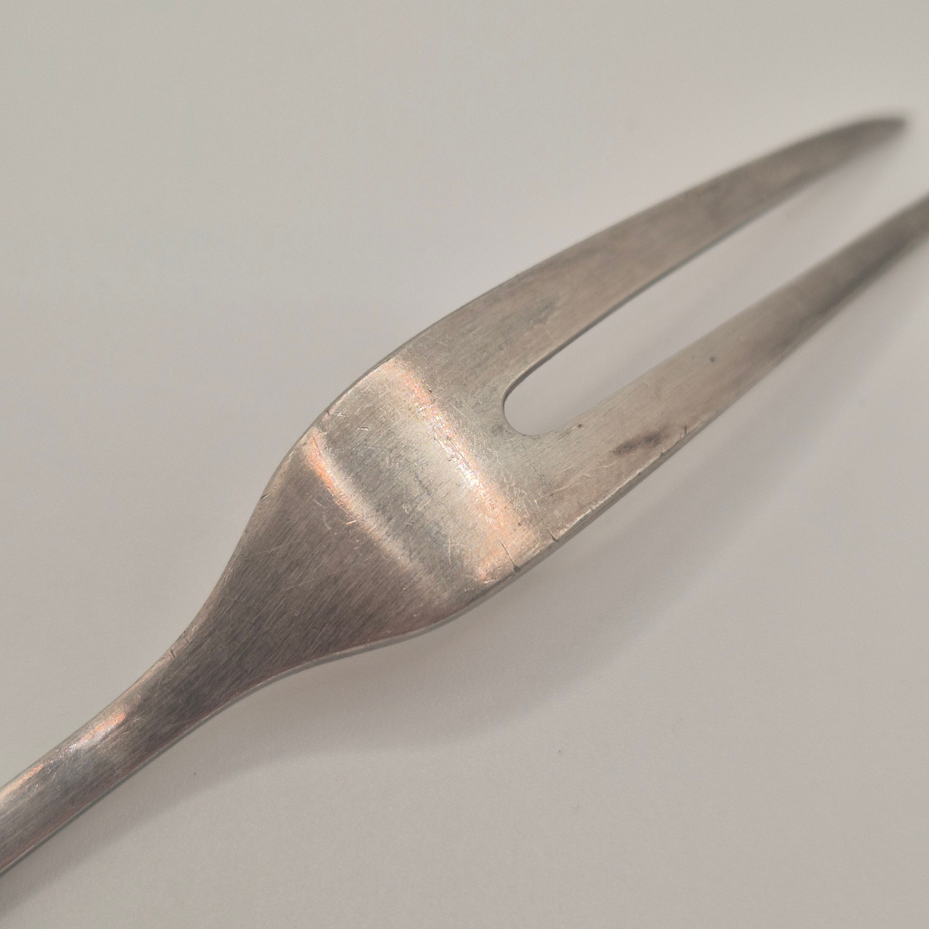 Antike Jugendstil Aufschnittgabel – Silberfarben / Versilbert