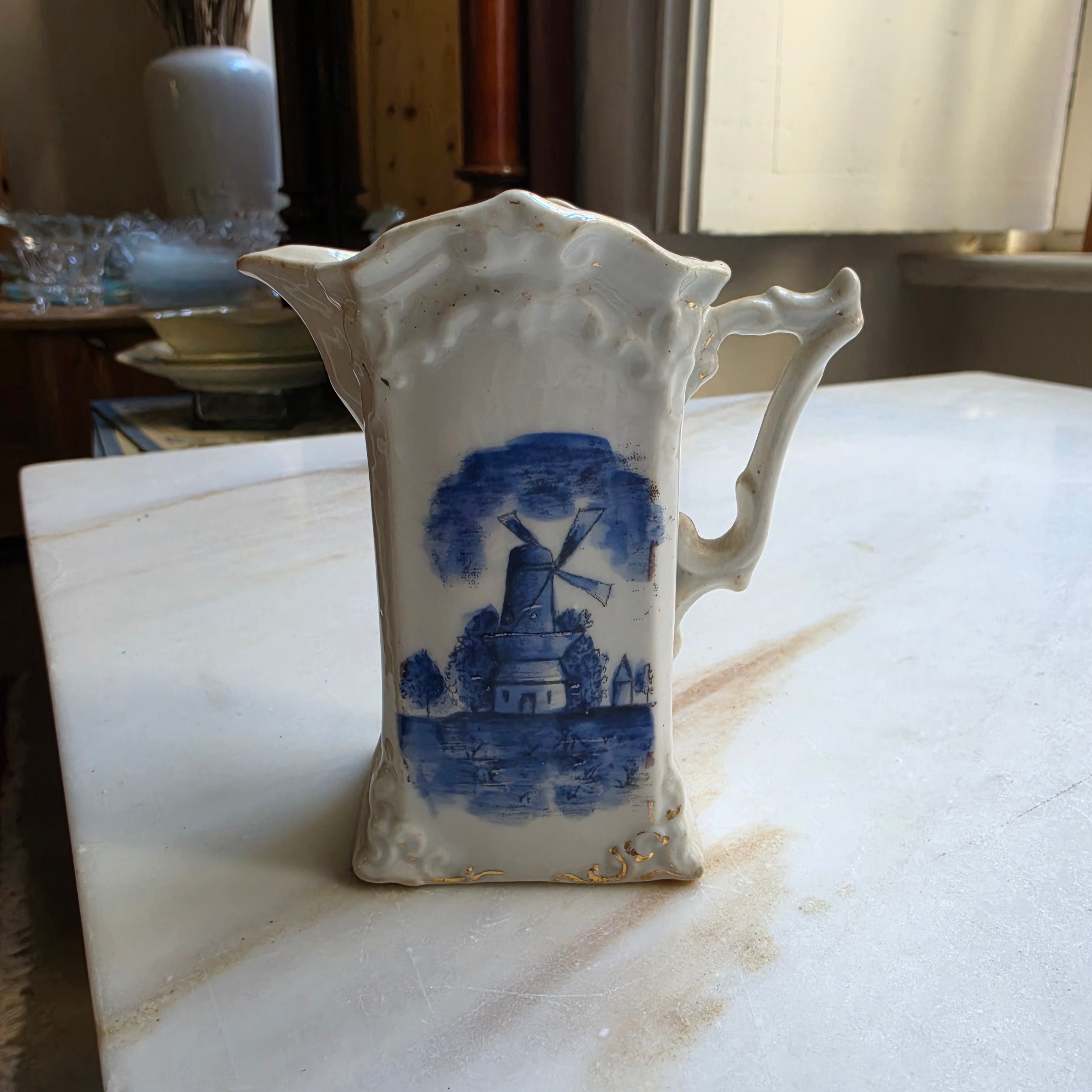 Sehr altes handbemaltes Milchkännchen Milchkanne Porzellan Weiß/Blau Holland Mühlen