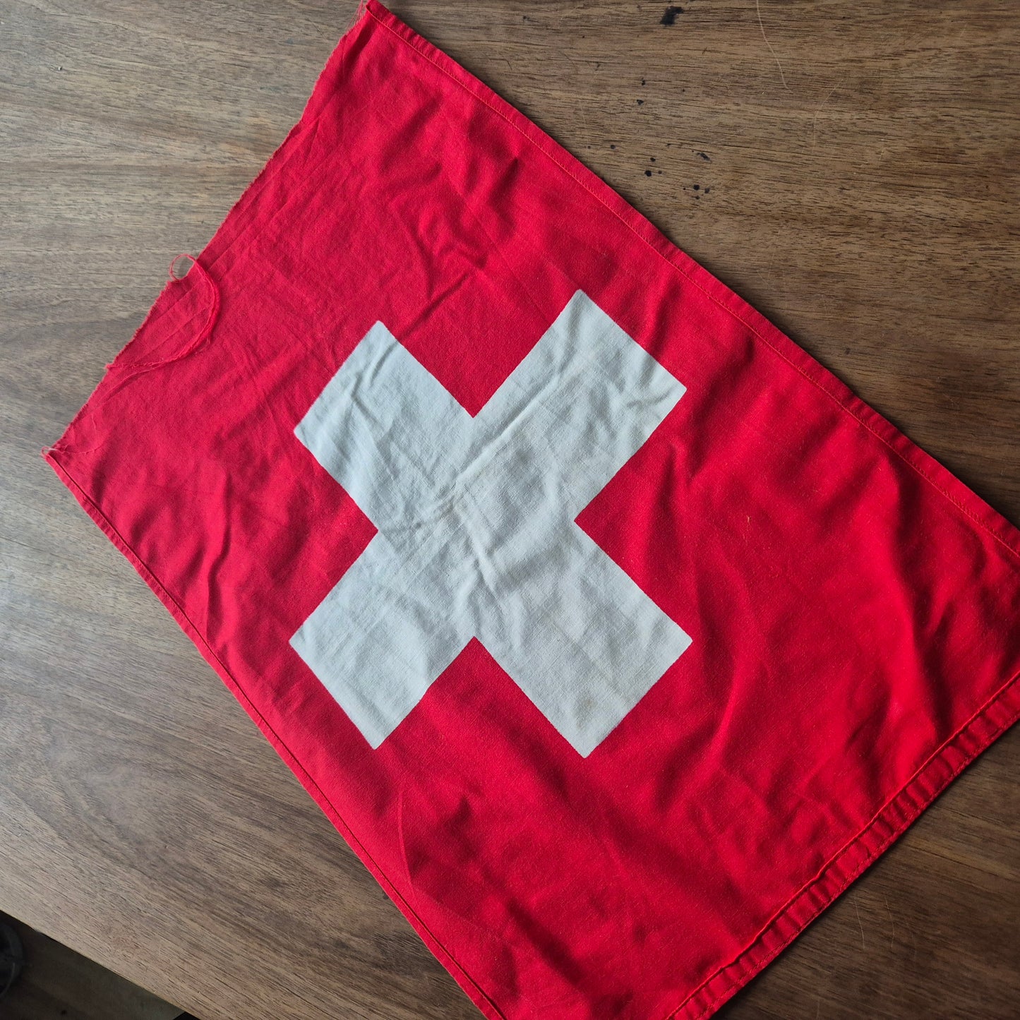 Vintage alte Stoff Flagge Schweiz weißes Kreuz 41x58cm