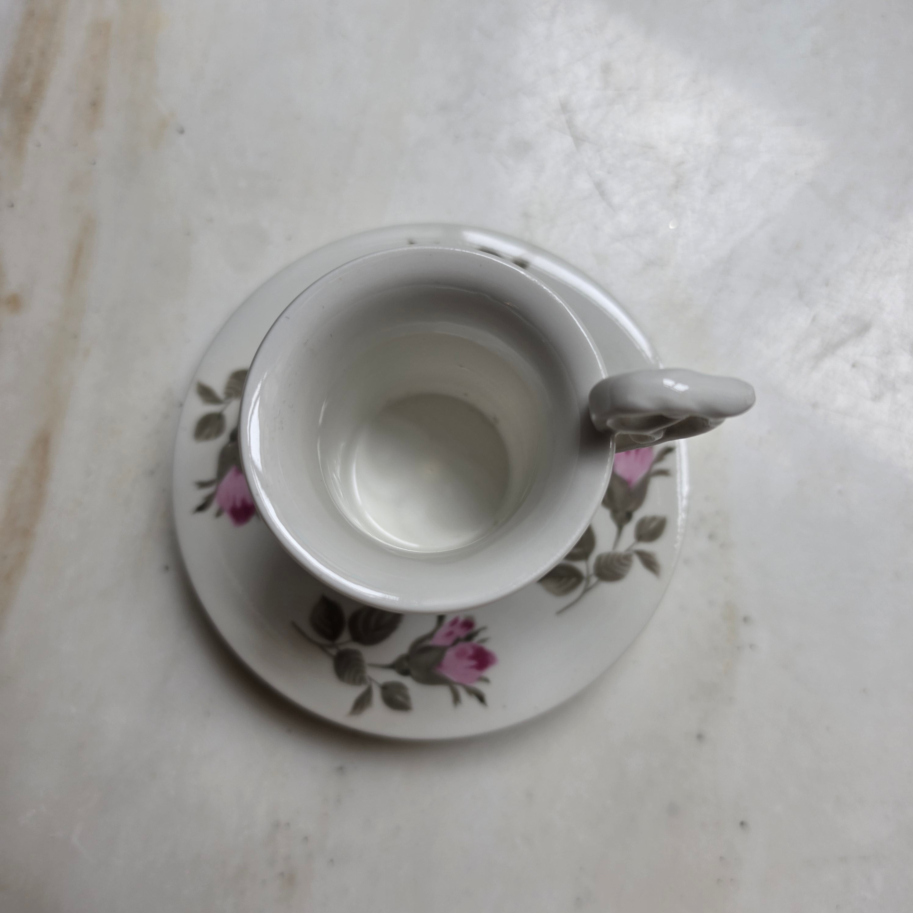 Vintage Kahla Mokkatasse mit Untertasse – Feines Porzellan mit Rosa Rosendekor