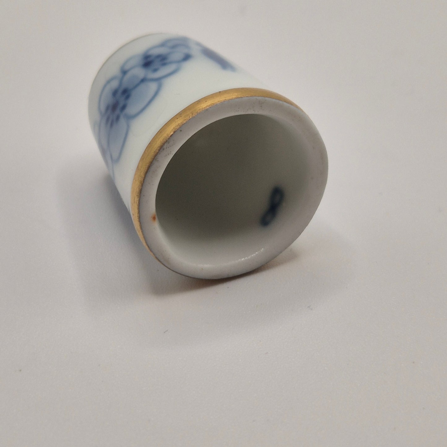 B&G Fingerhut Porzellan Made in Denmark Vintage blau weiß Goldrand Handmade