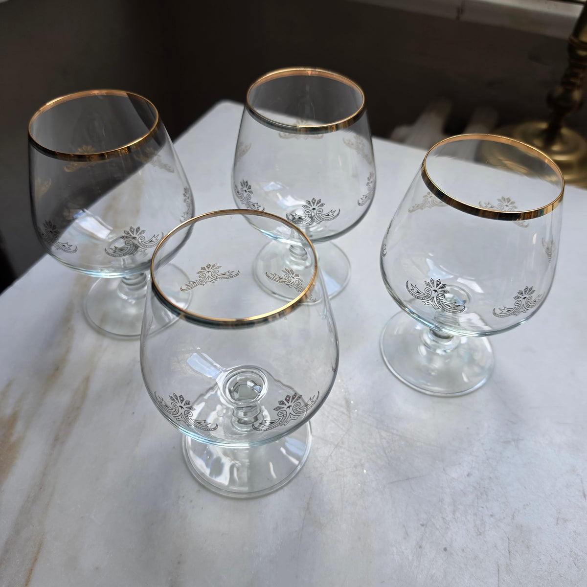 4x Vintage Cognacgläser - Schwenker Set mit Goldrand & Filigranem Ornament-Muster