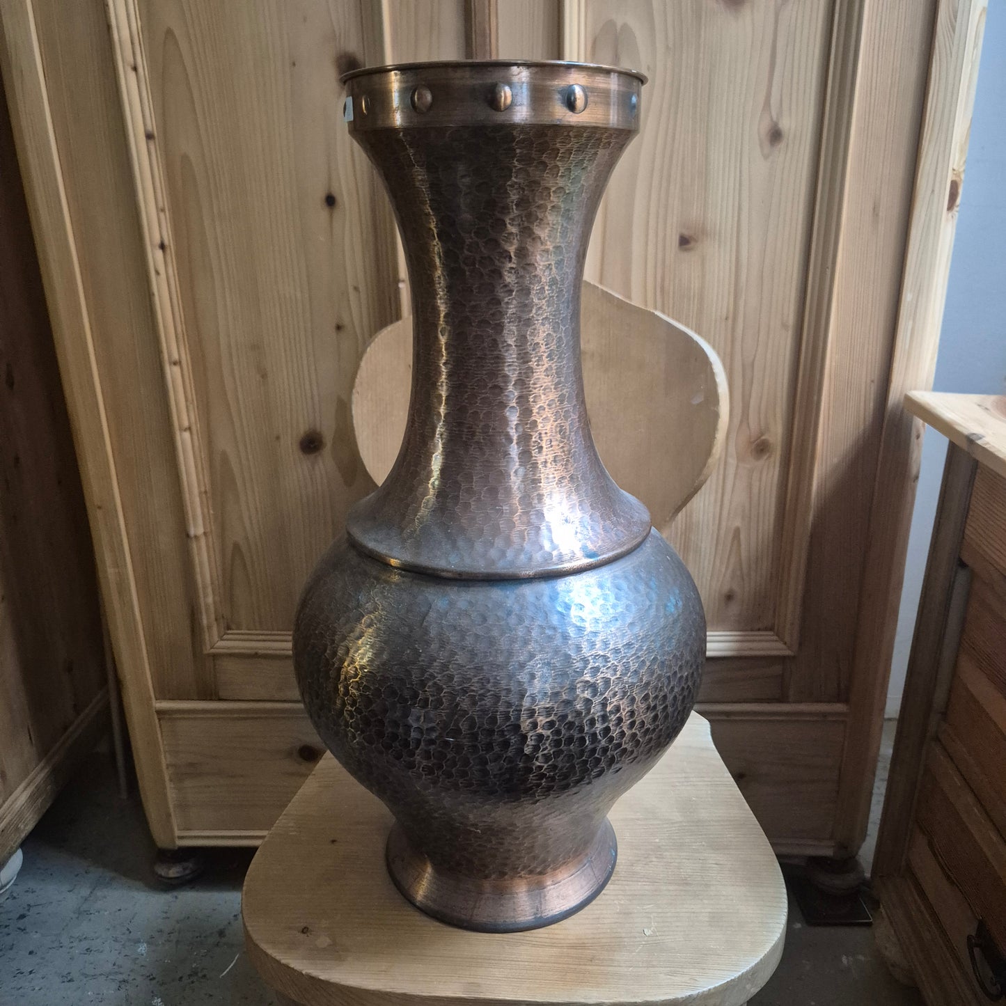 Große Vintage Kupferkanne Bodenvase