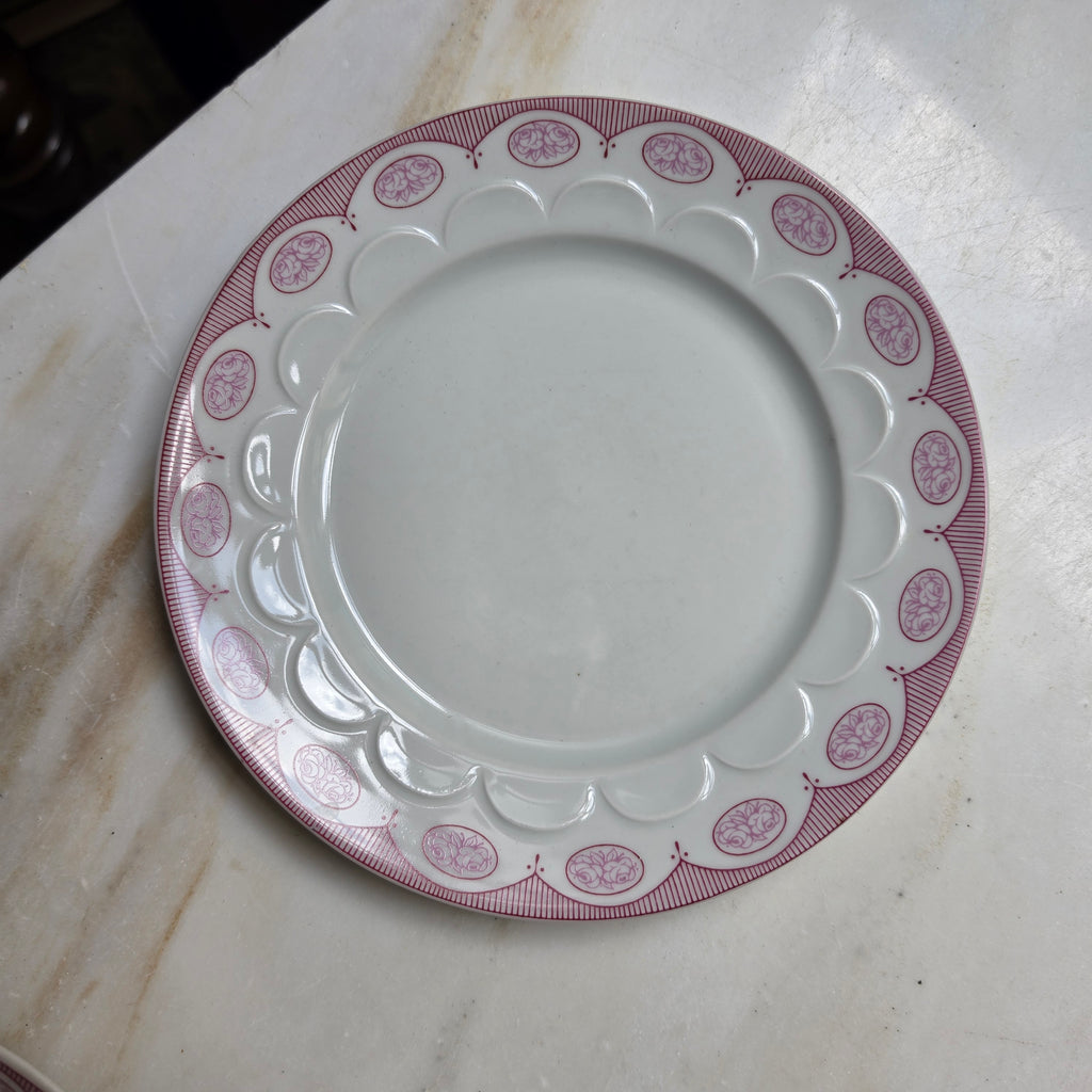Vintage Lettin Porzellan Sammelgedeck (3-teilig) – Altrosa Rosendekor & Relief