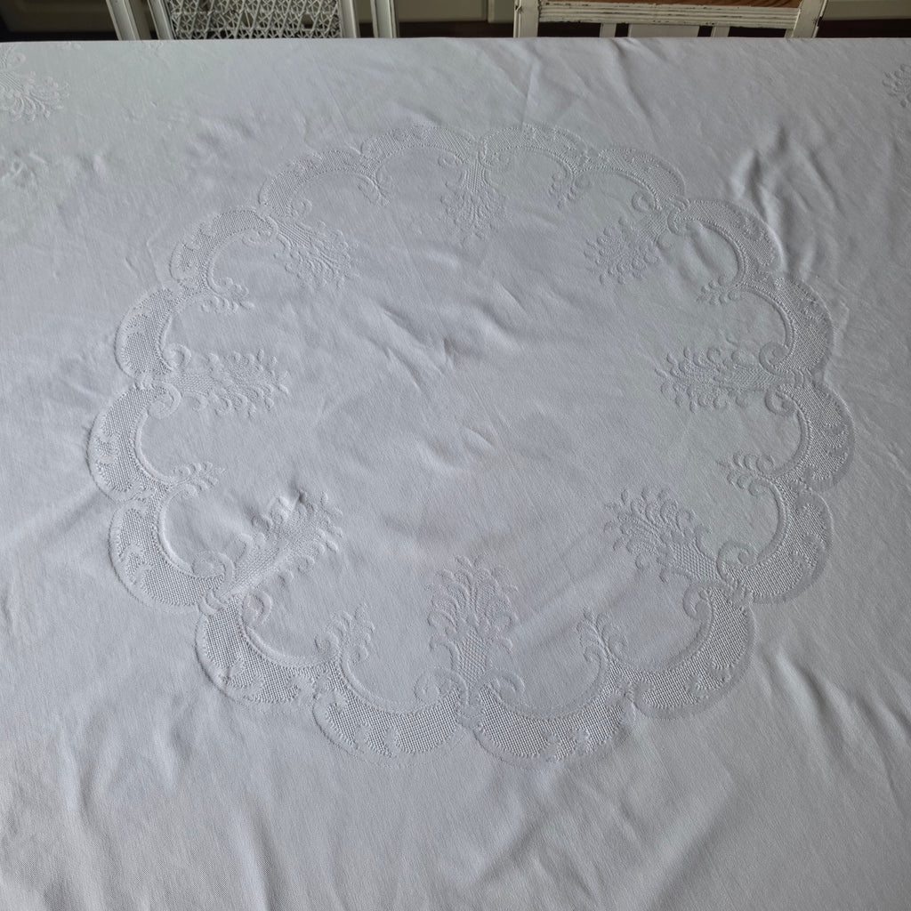 Vintage Irisette Damast-Tischdecke – Rund - 100% Baumwolle - weiß mit Ornamenten - 150cm